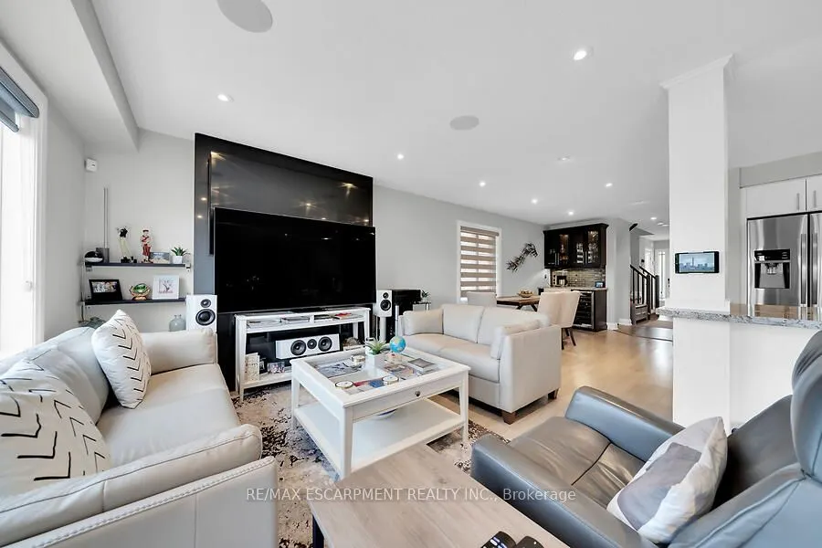 123 WESTBANK Trail