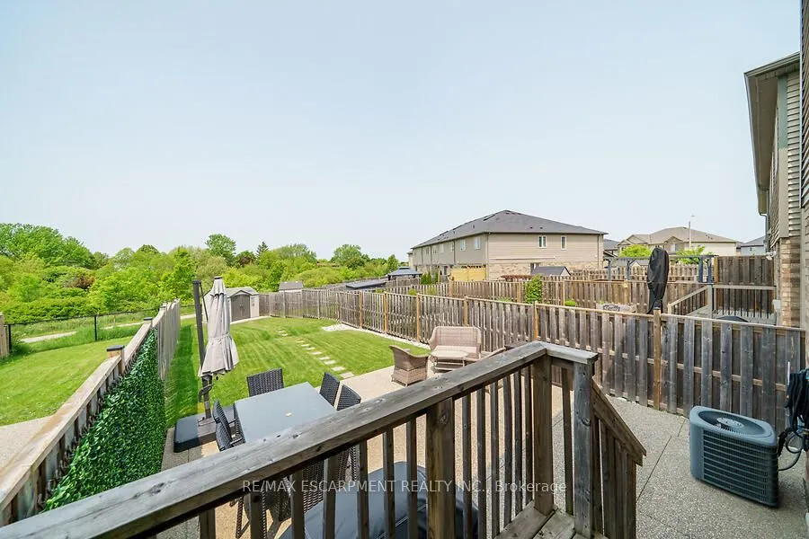 123 WESTBANK Trail