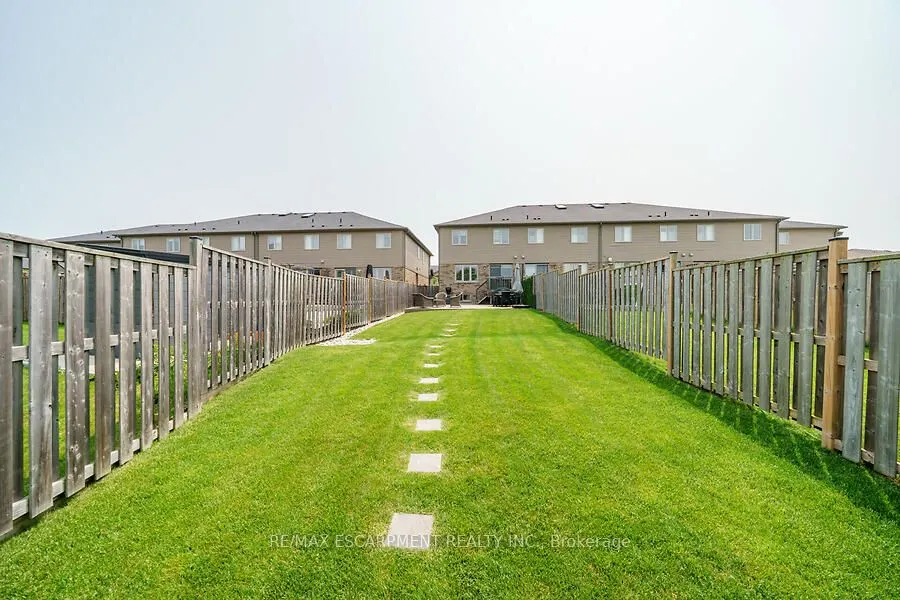 123 WESTBANK Trail