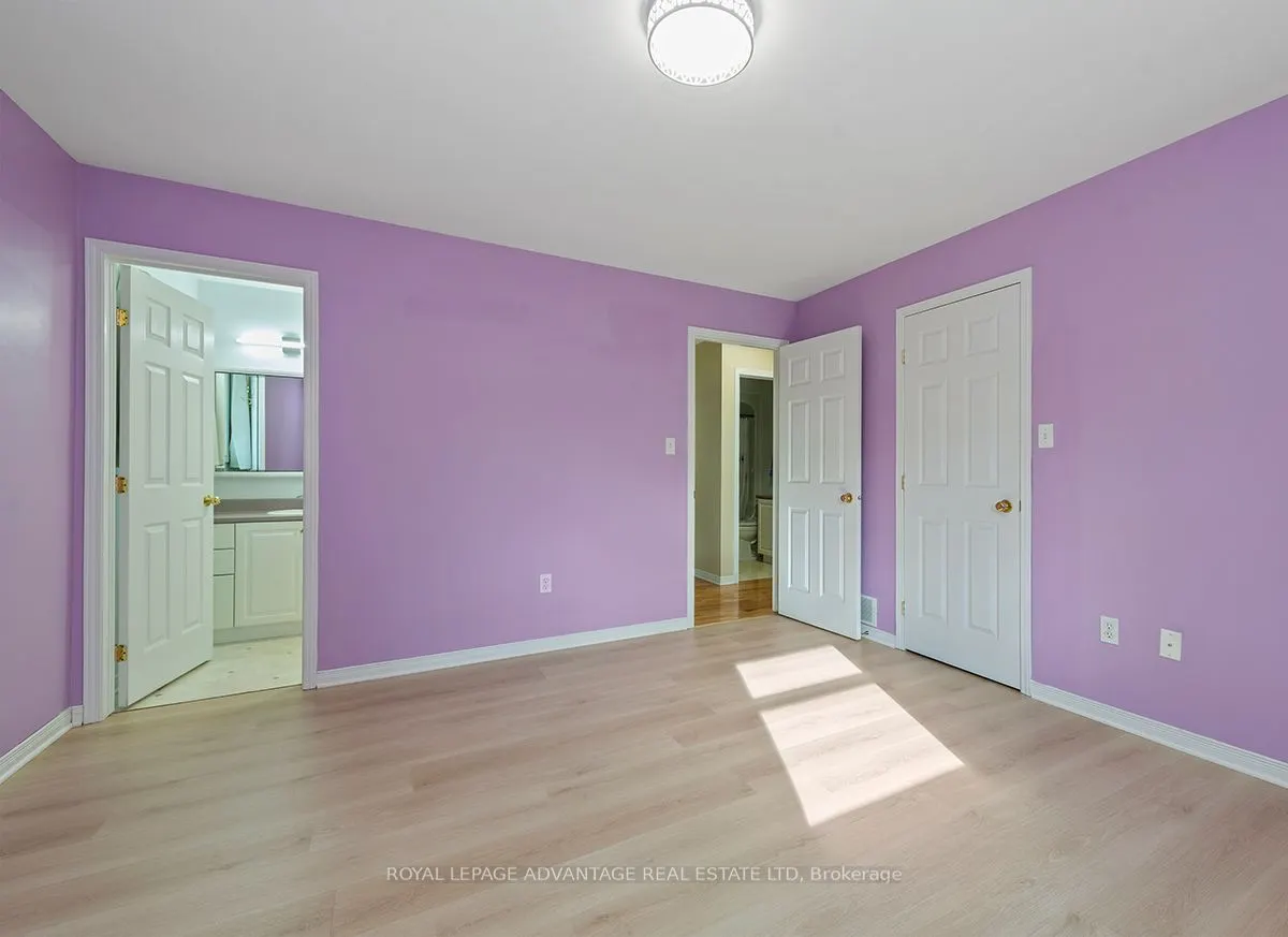 248 Glenwood Crescent