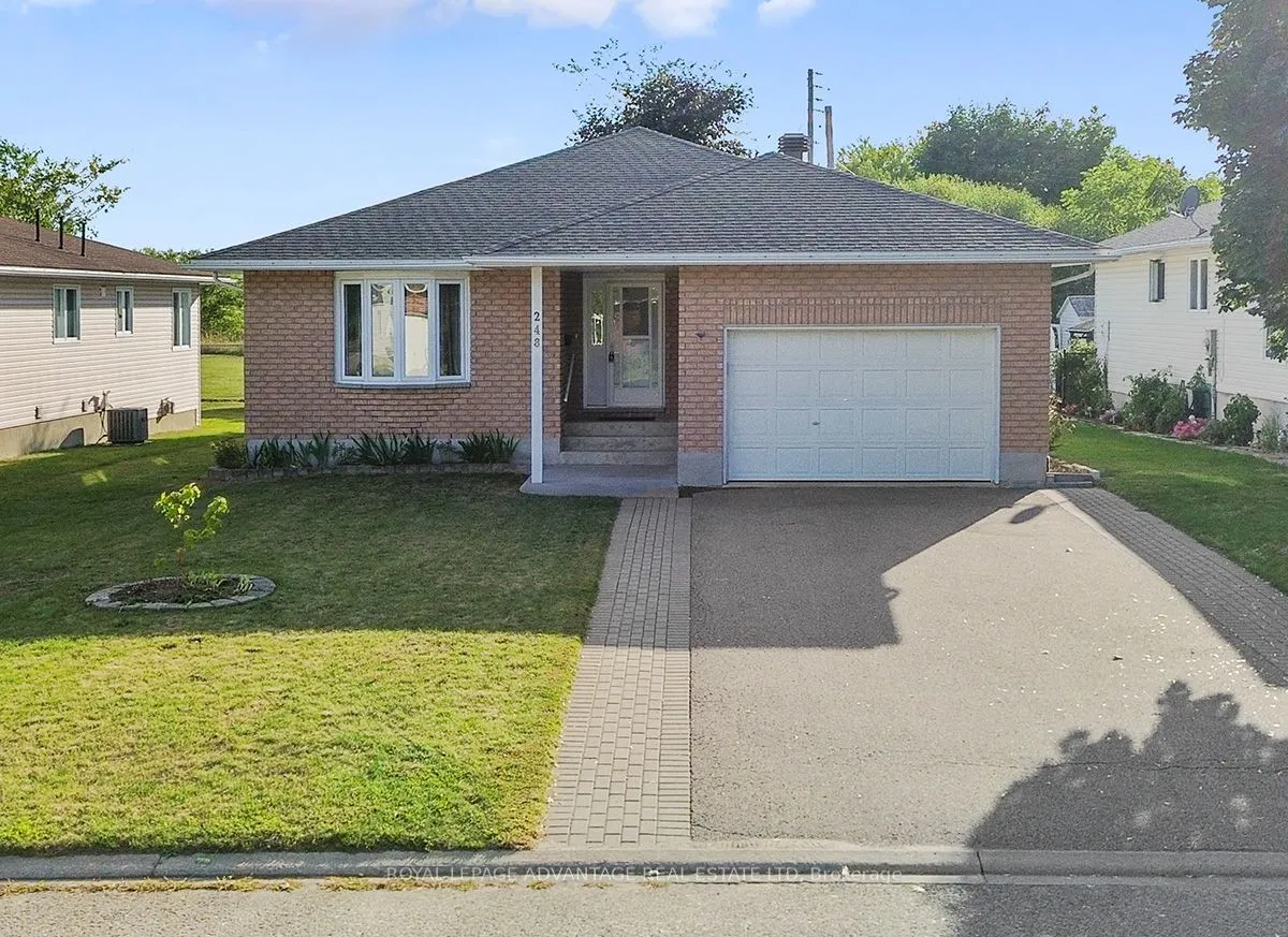 248 Glenwood Crescent