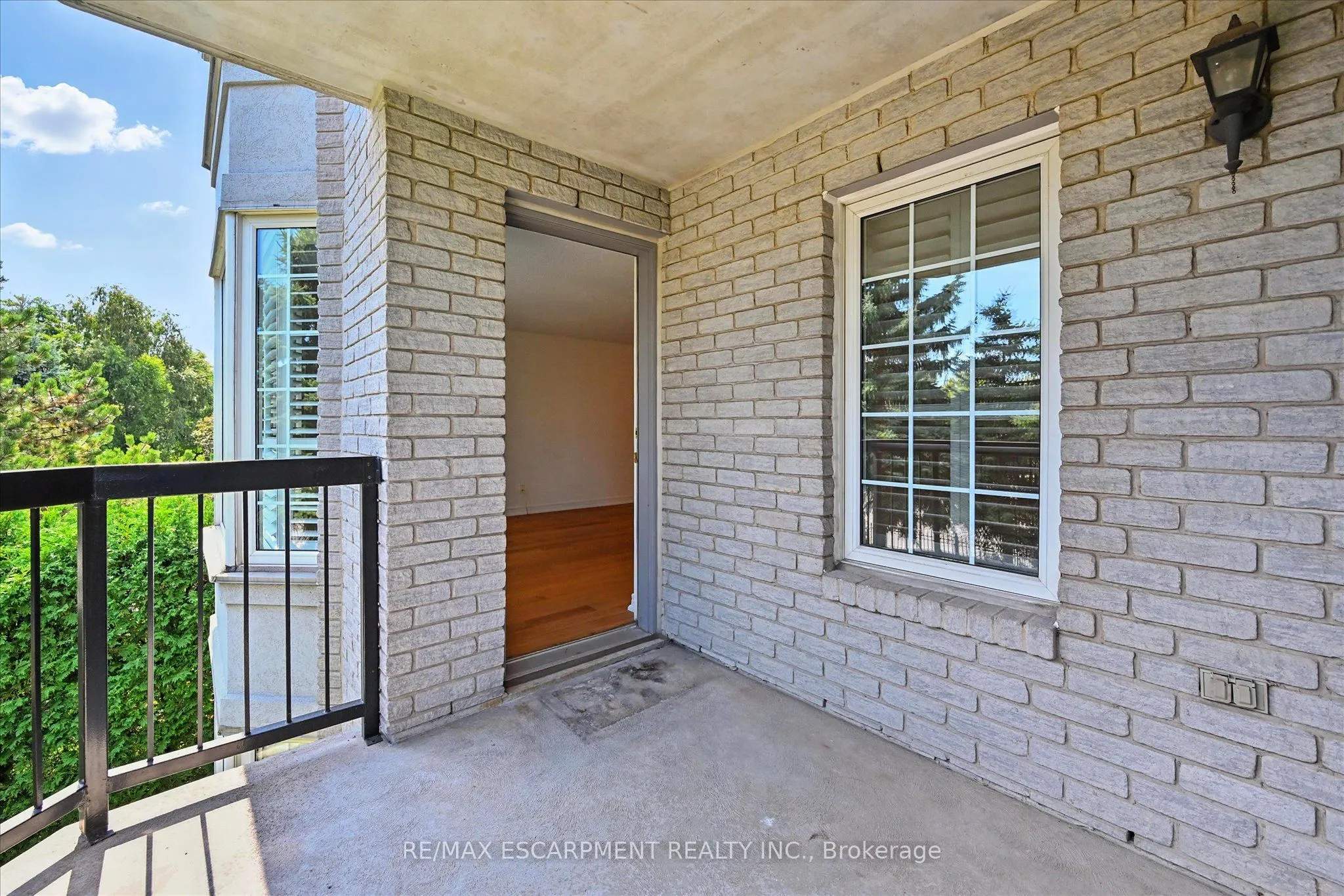 990 GOLF LINKS Road, #204