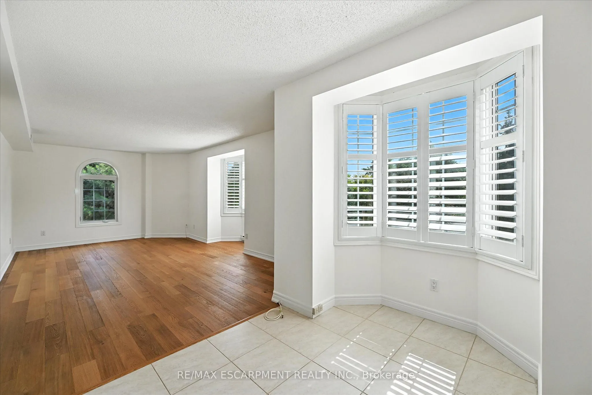 990 GOLF LINKS Road, #204