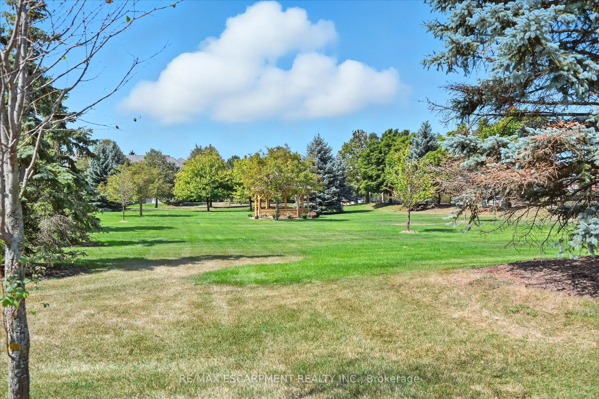 990 GOLF LINKS Road, #204