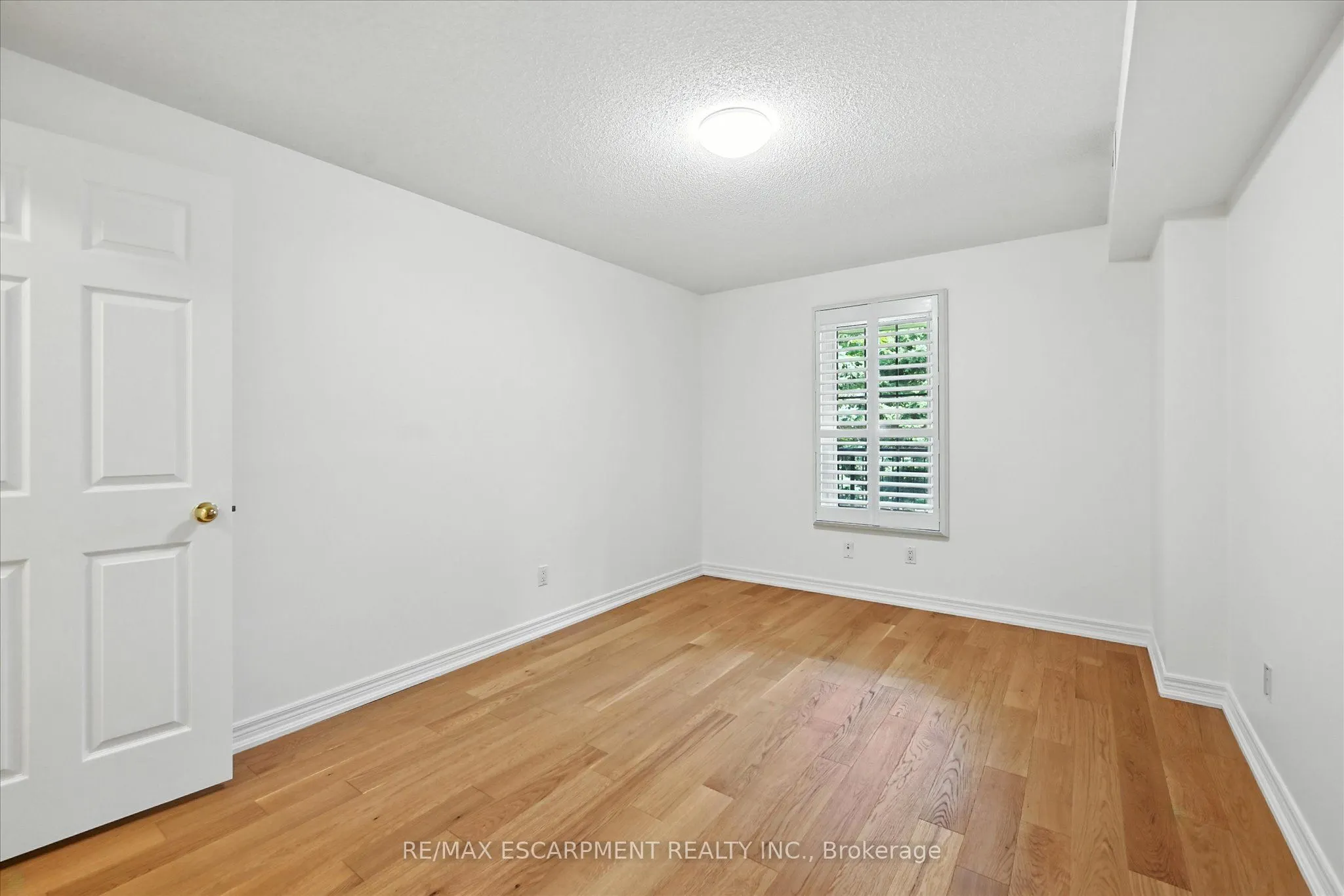 990 GOLF LINKS Road, #204