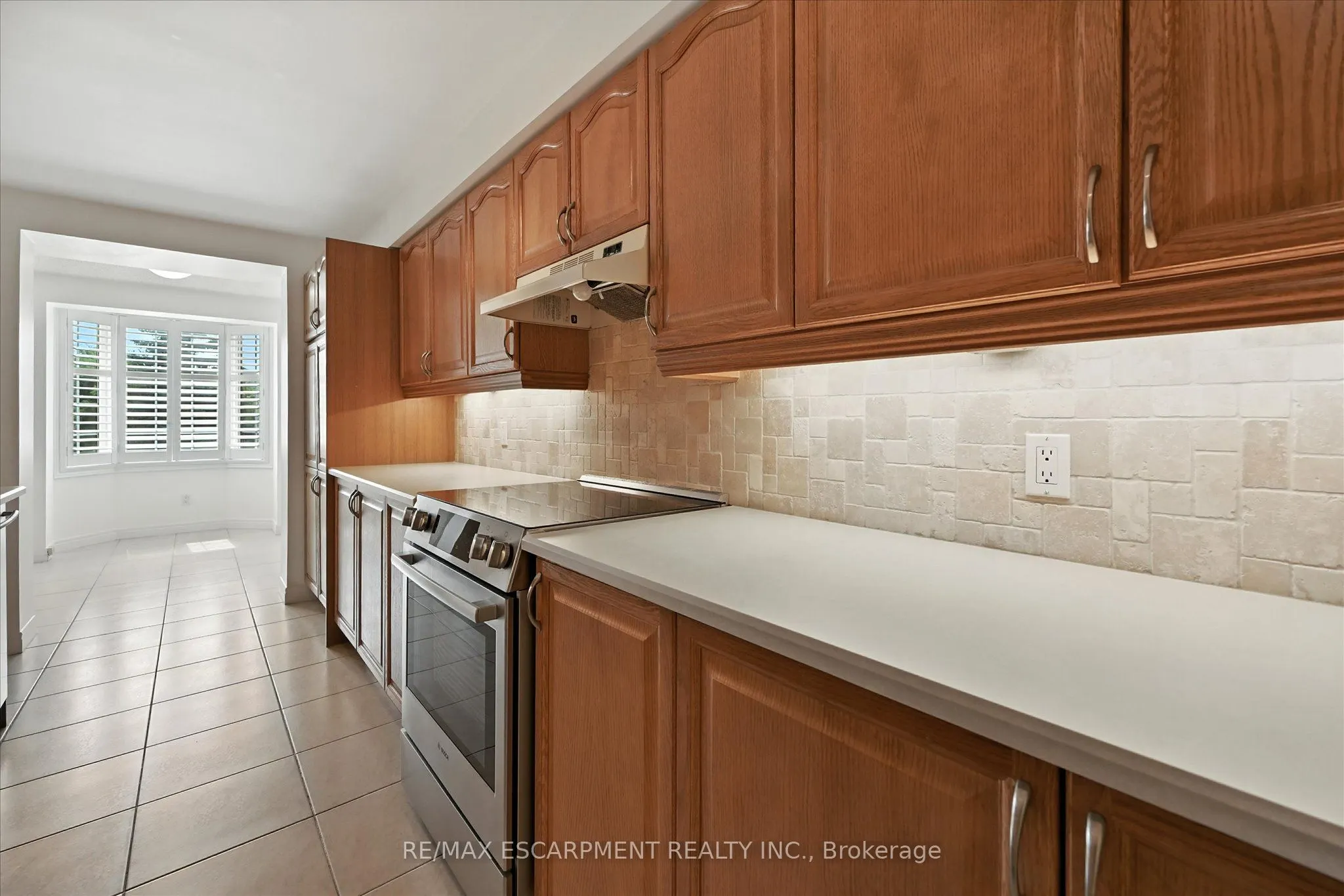 990 GOLF LINKS Road, #204