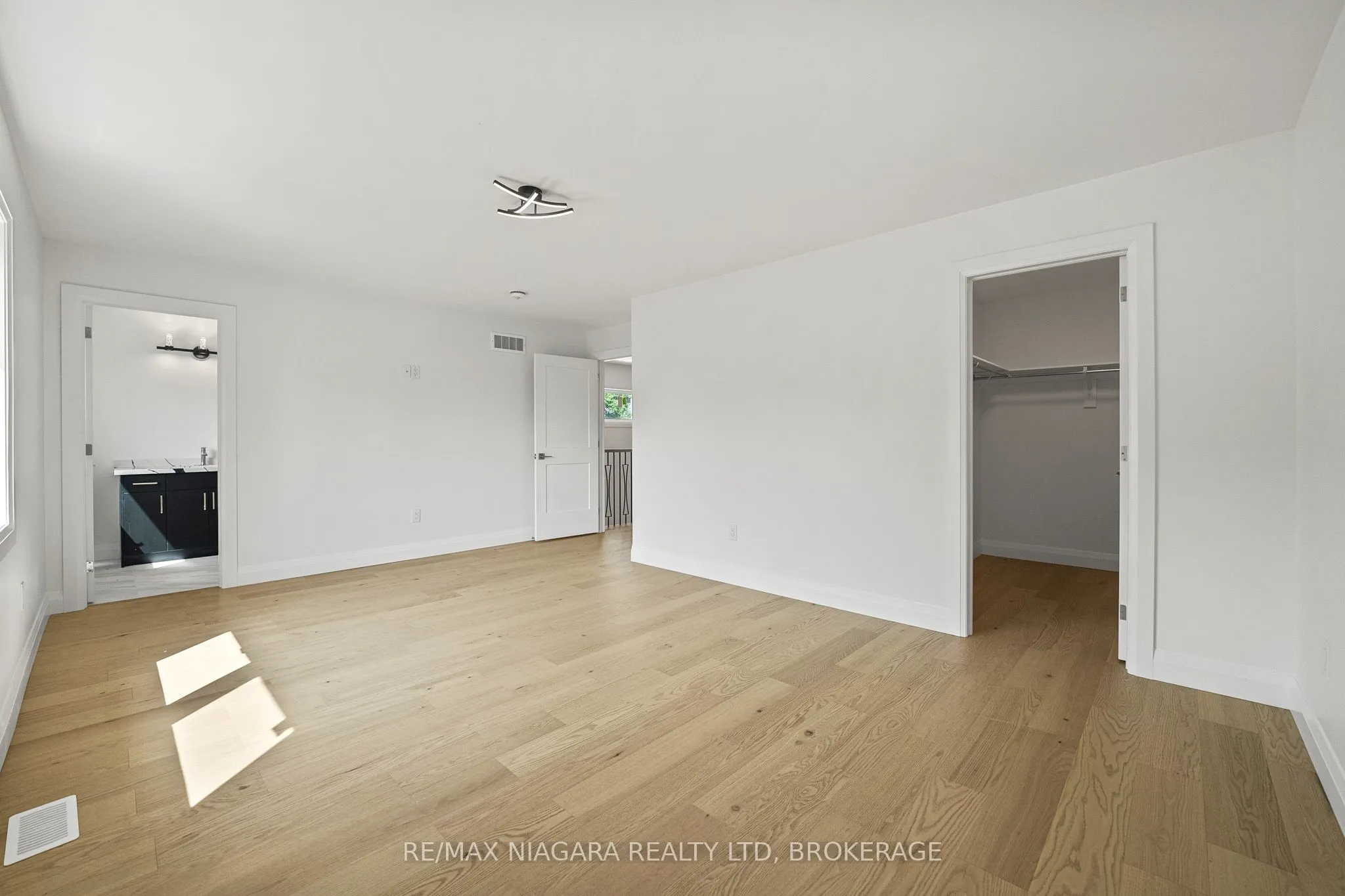 126 Chetwood Street