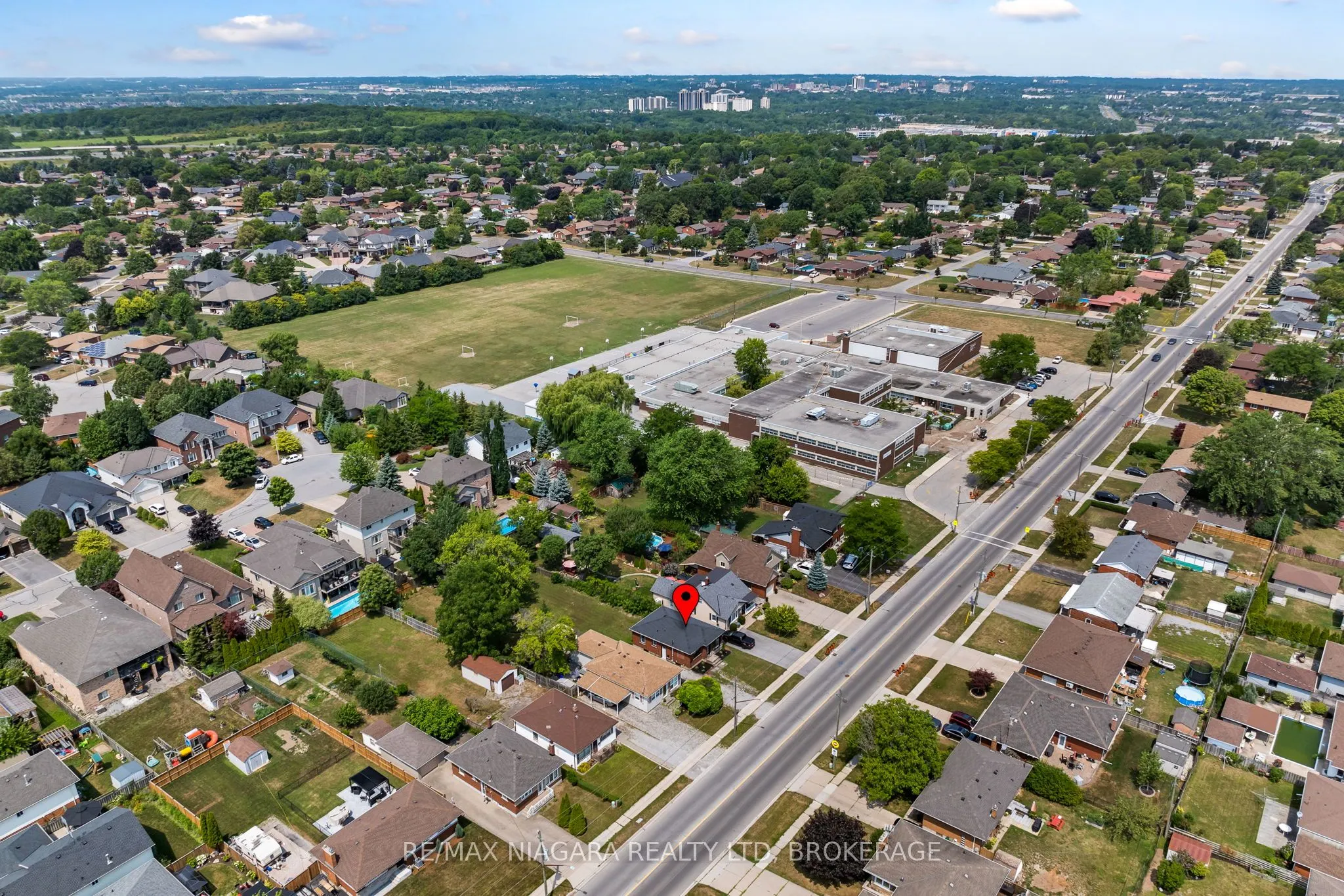 53 Collier Road S