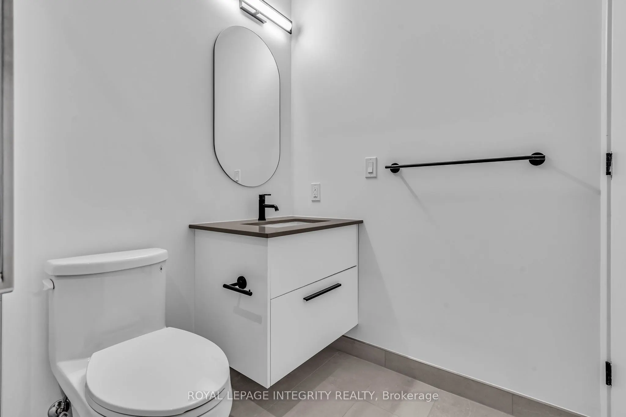 560 RIDEAU Street, #716