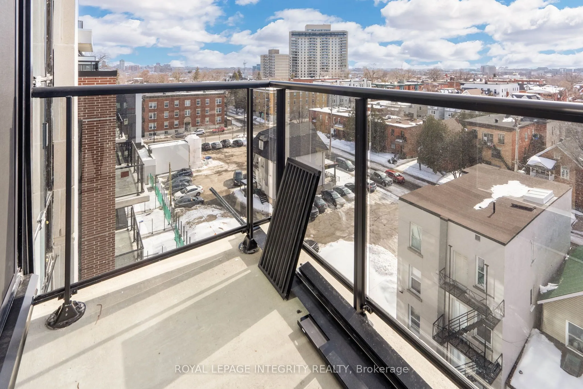 560 RIDEAU Street, #716