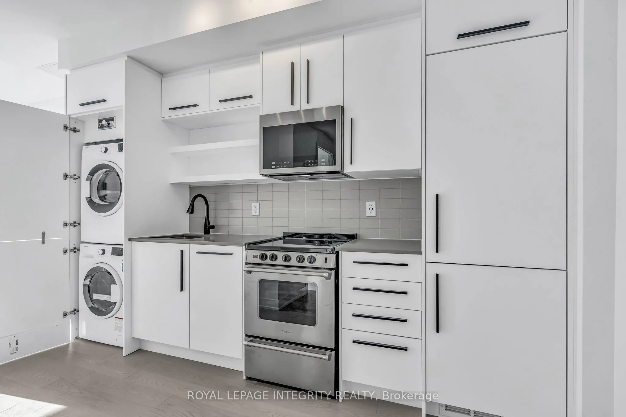 560 RIDEAU Street, #716