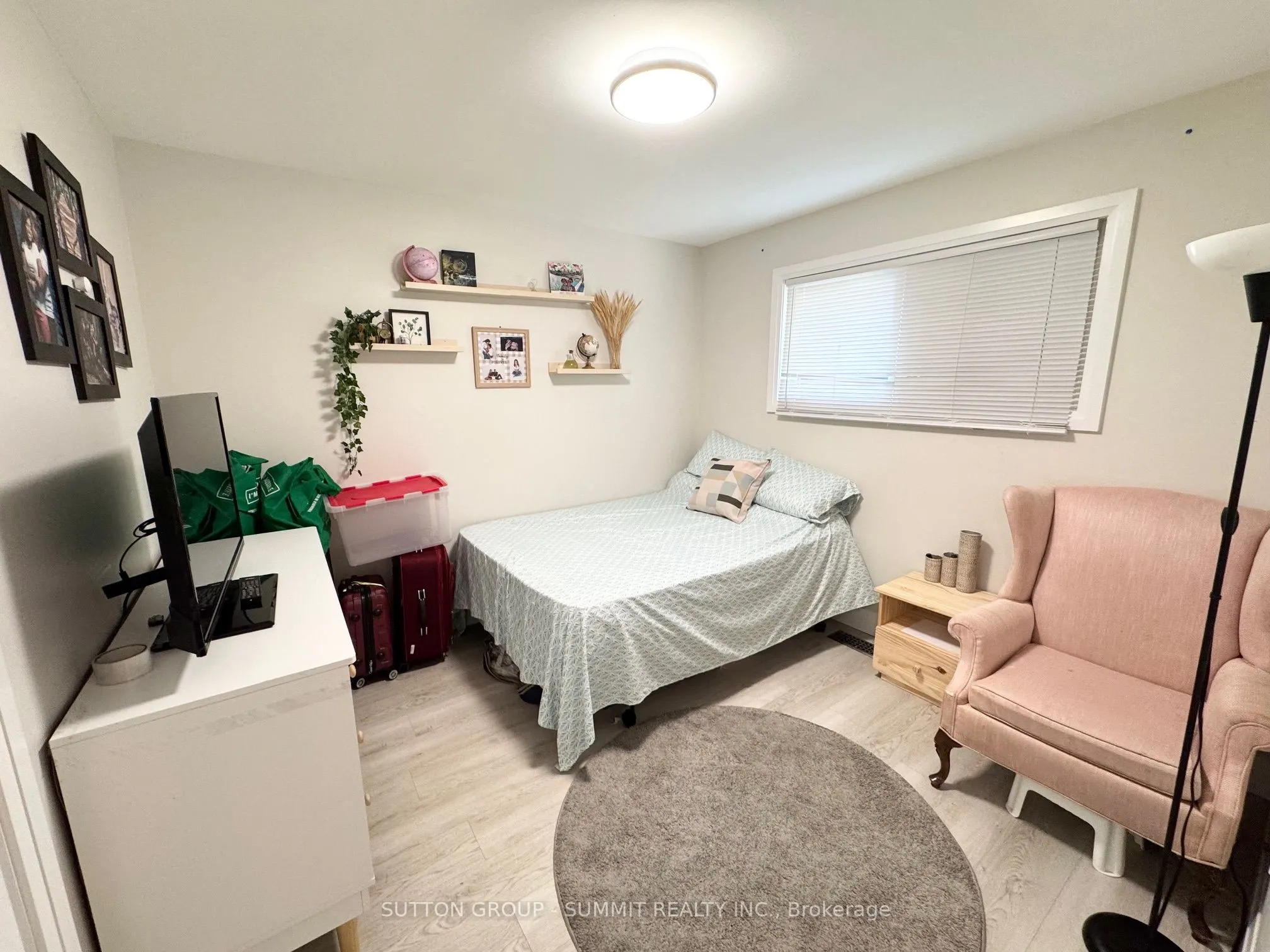 160 Macassa Avenue, #Main Floor