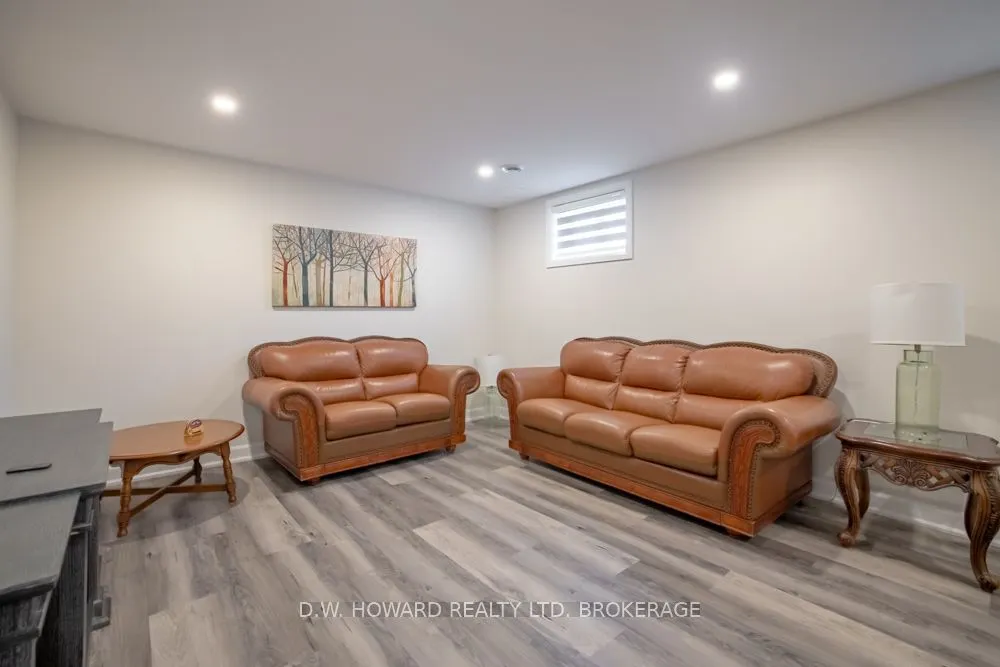 3919 Mitchell Crescent