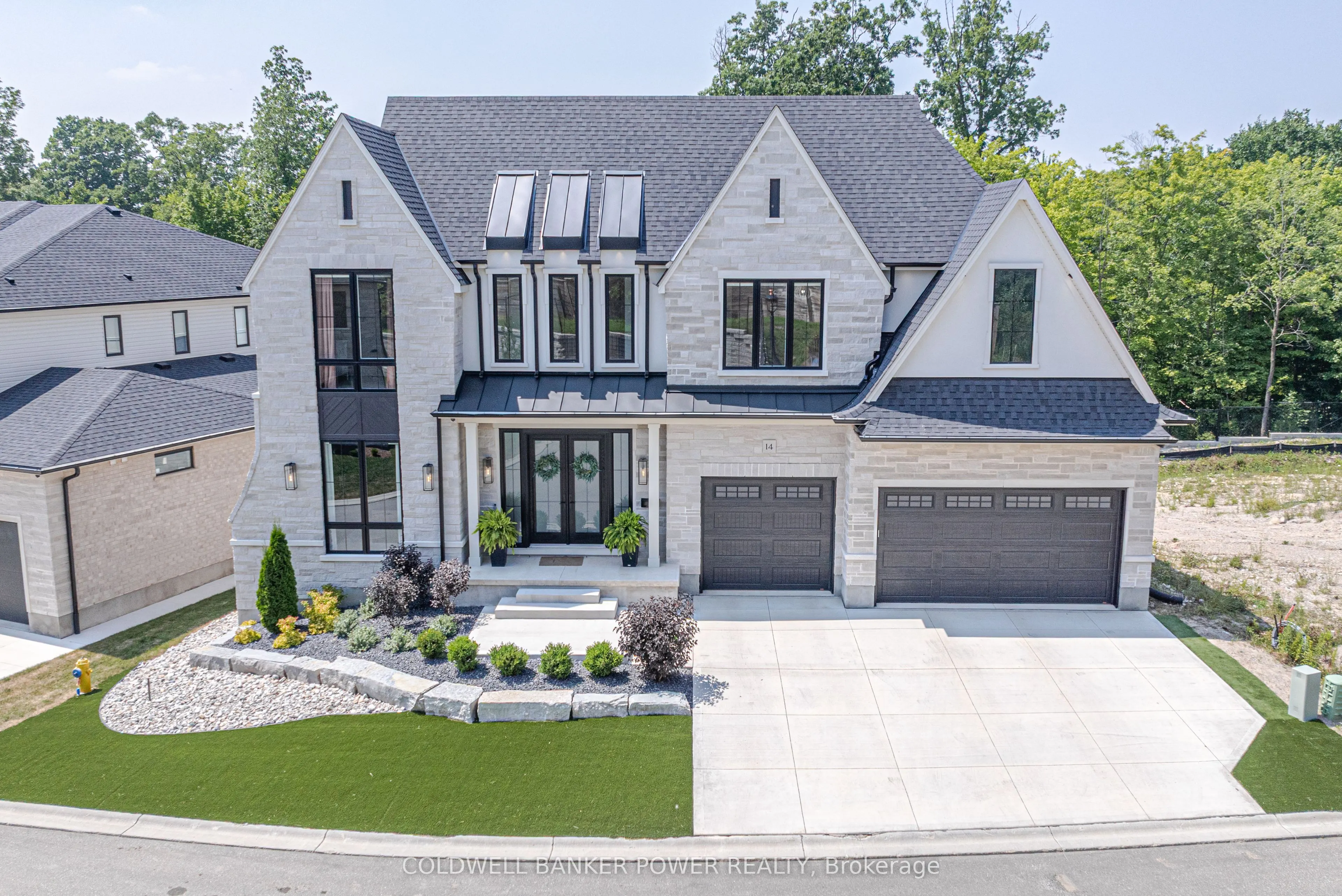 720 Apricot Drive, #14