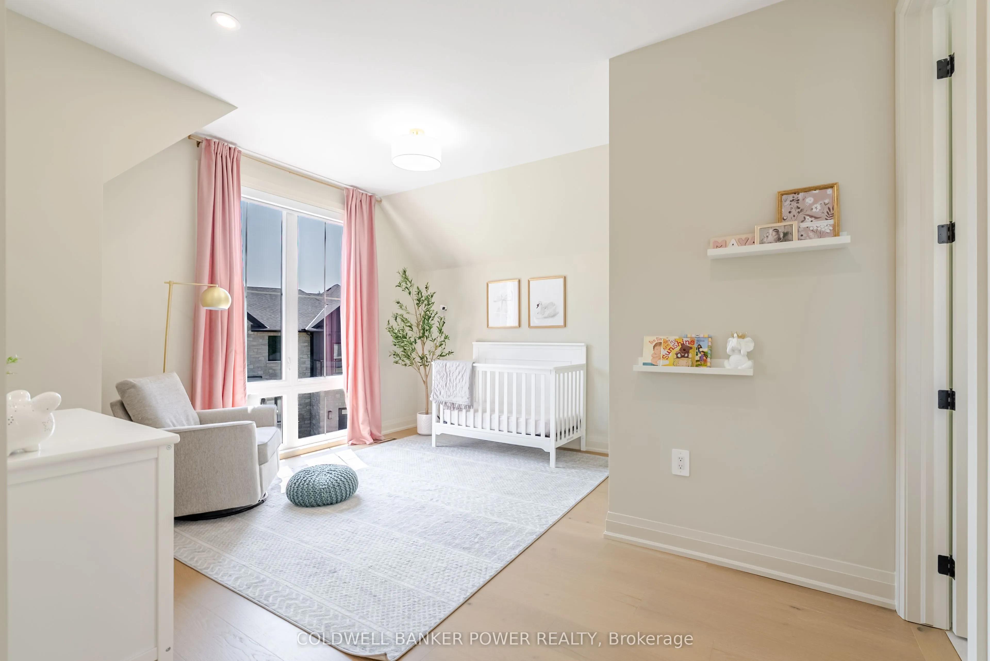 720 Apricot Drive, #14