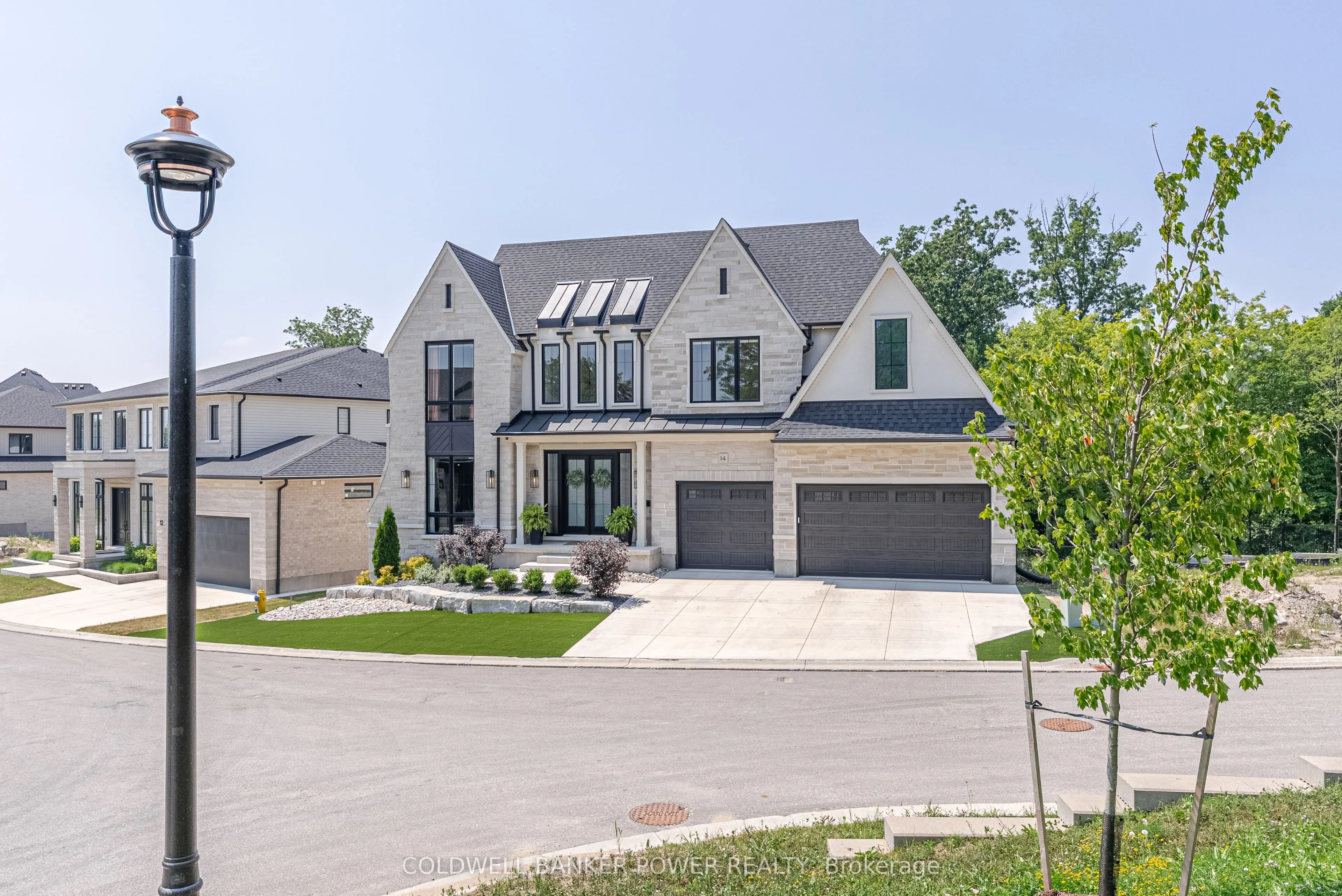 720 Apricot Drive, #14