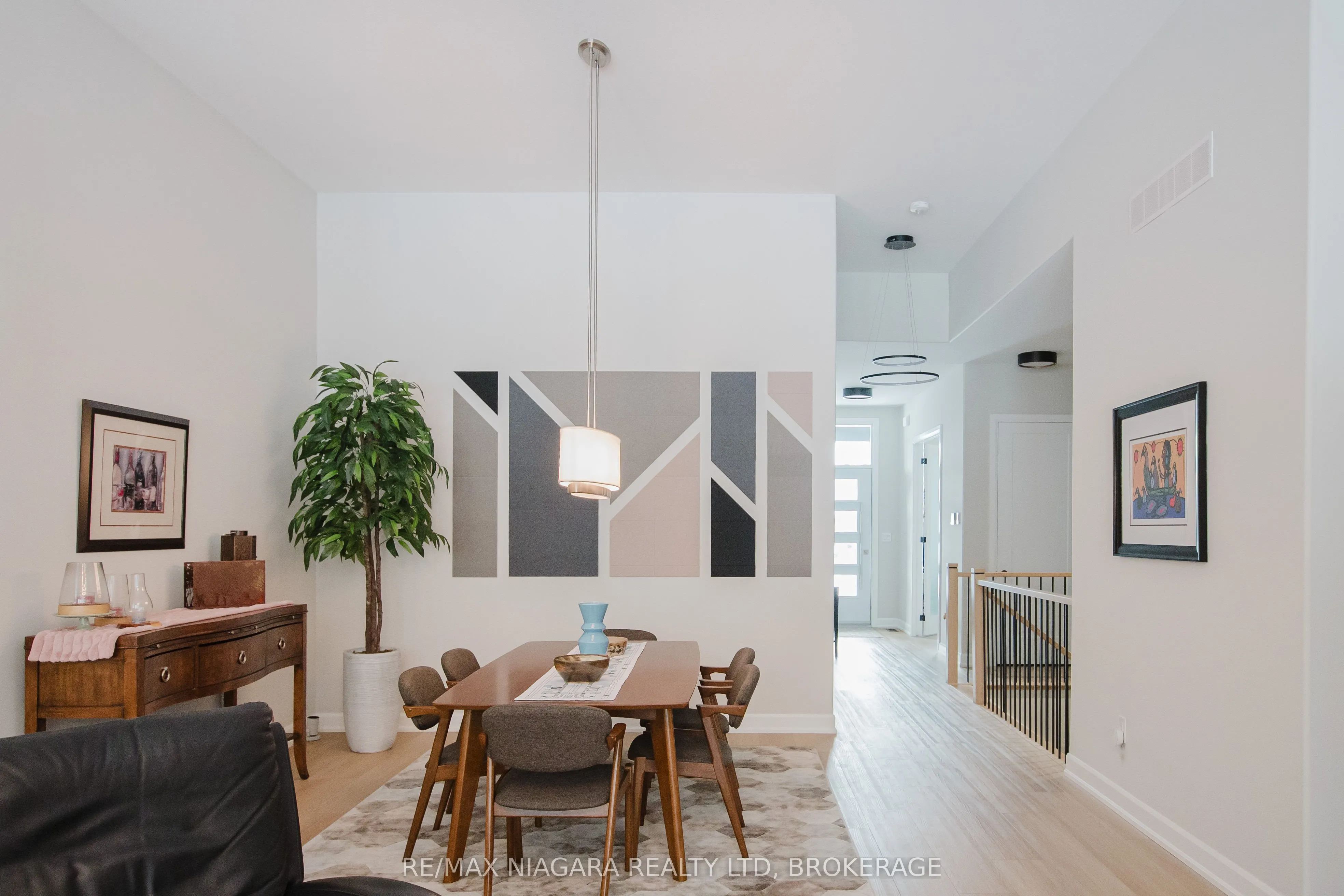 3376 Whispering Woods Trail