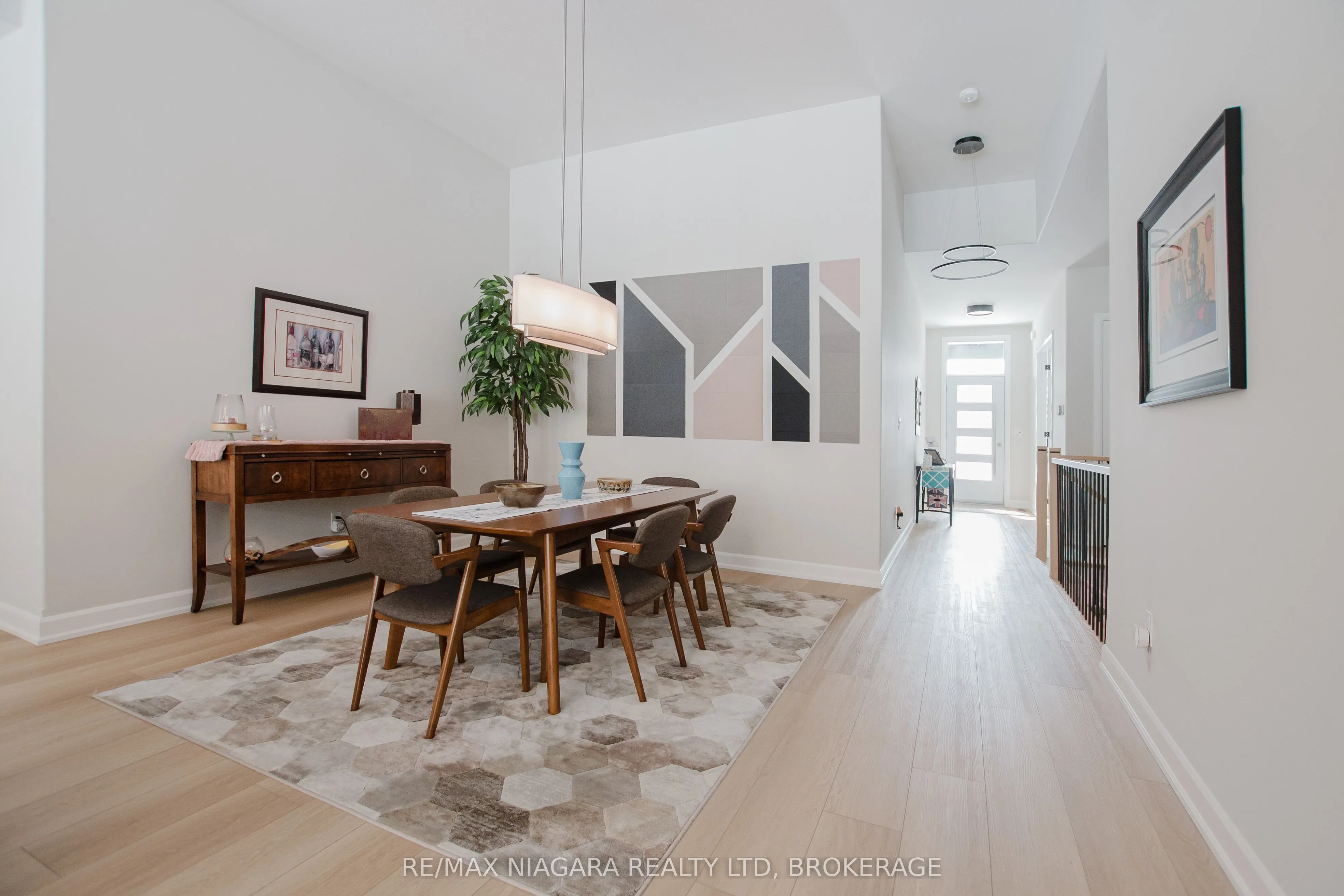 3376 Whispering Woods Trail