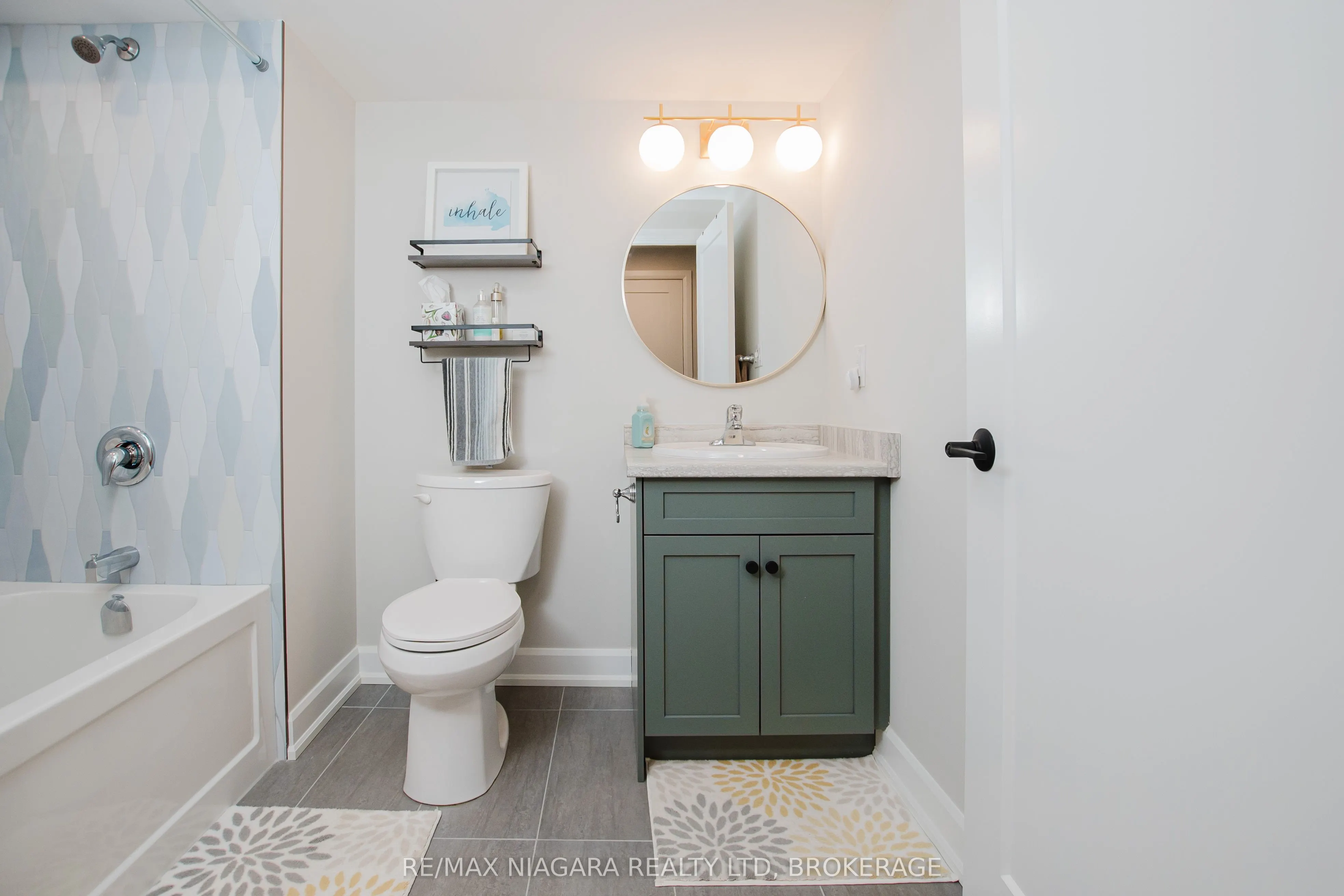 3376 Whispering Woods Trail