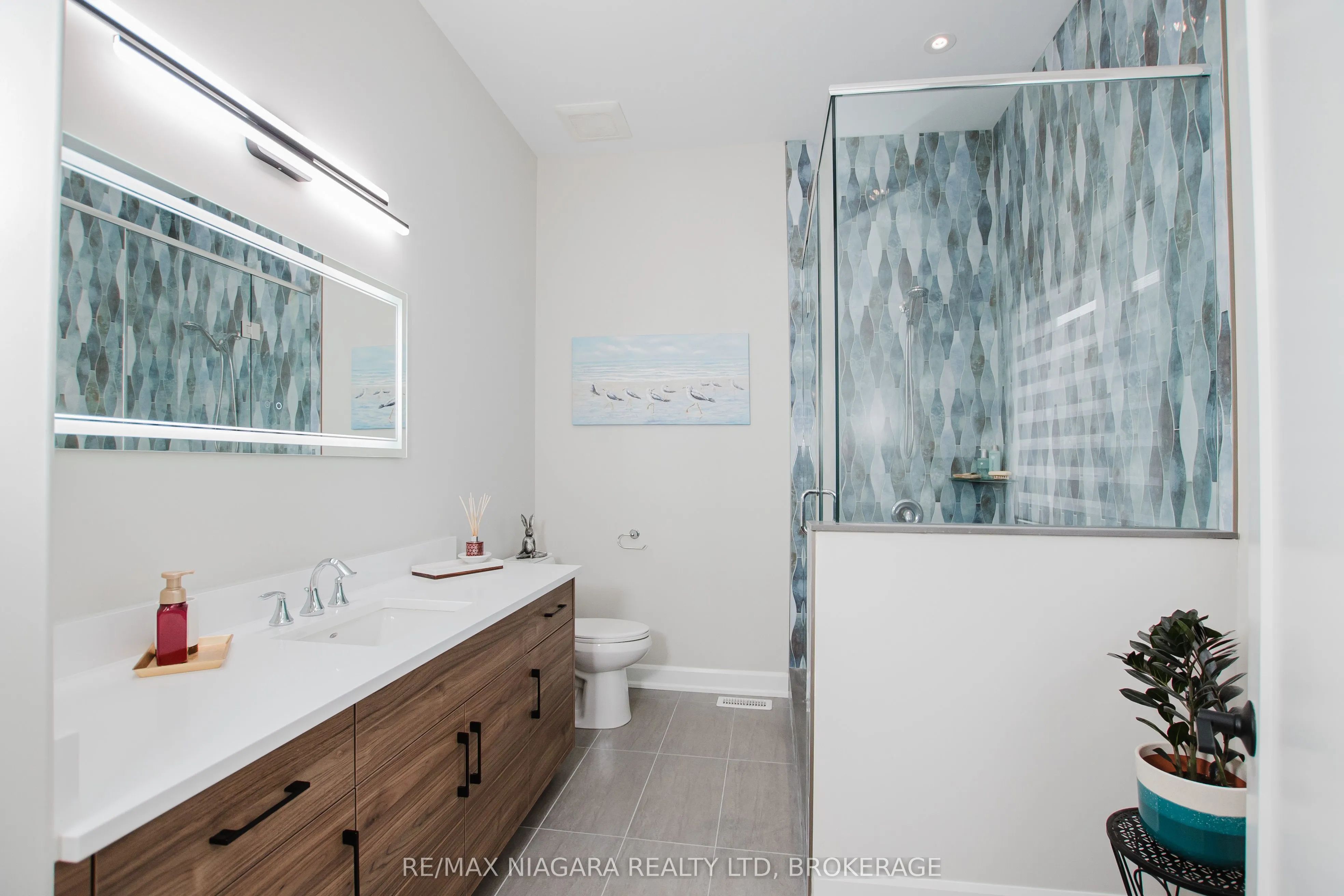 3376 Whispering Woods Trail