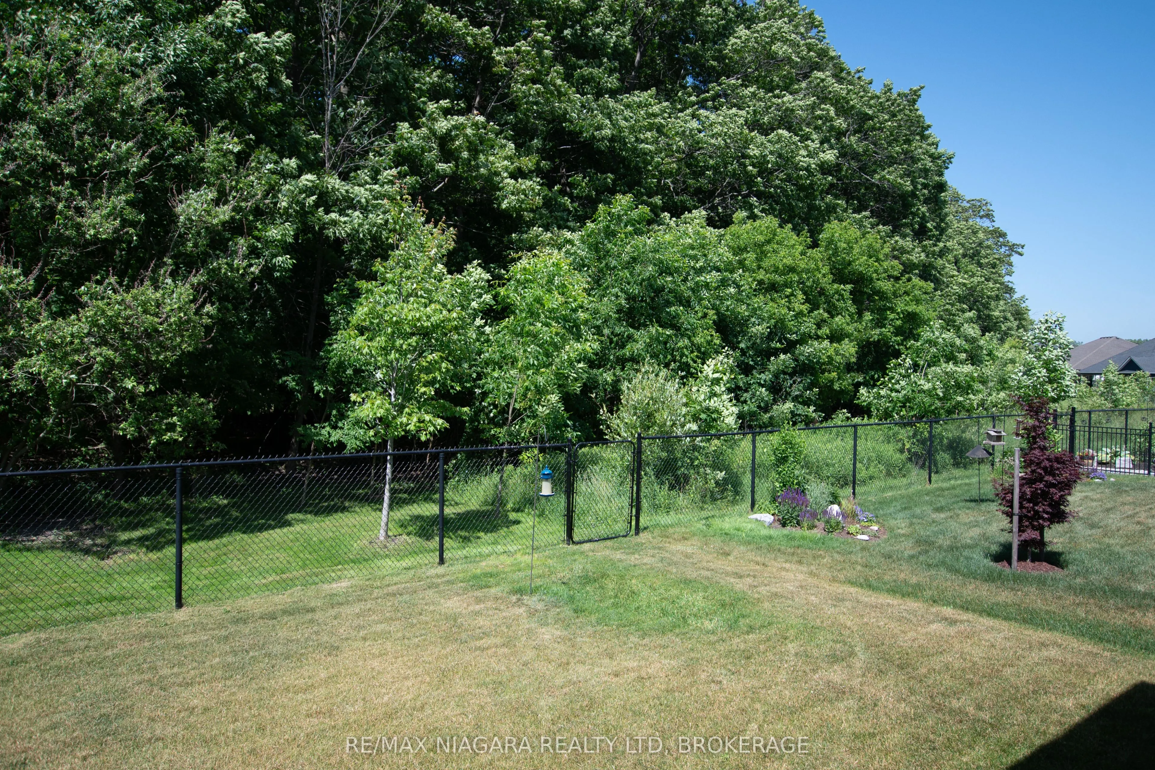 3376 Whispering Woods Trail