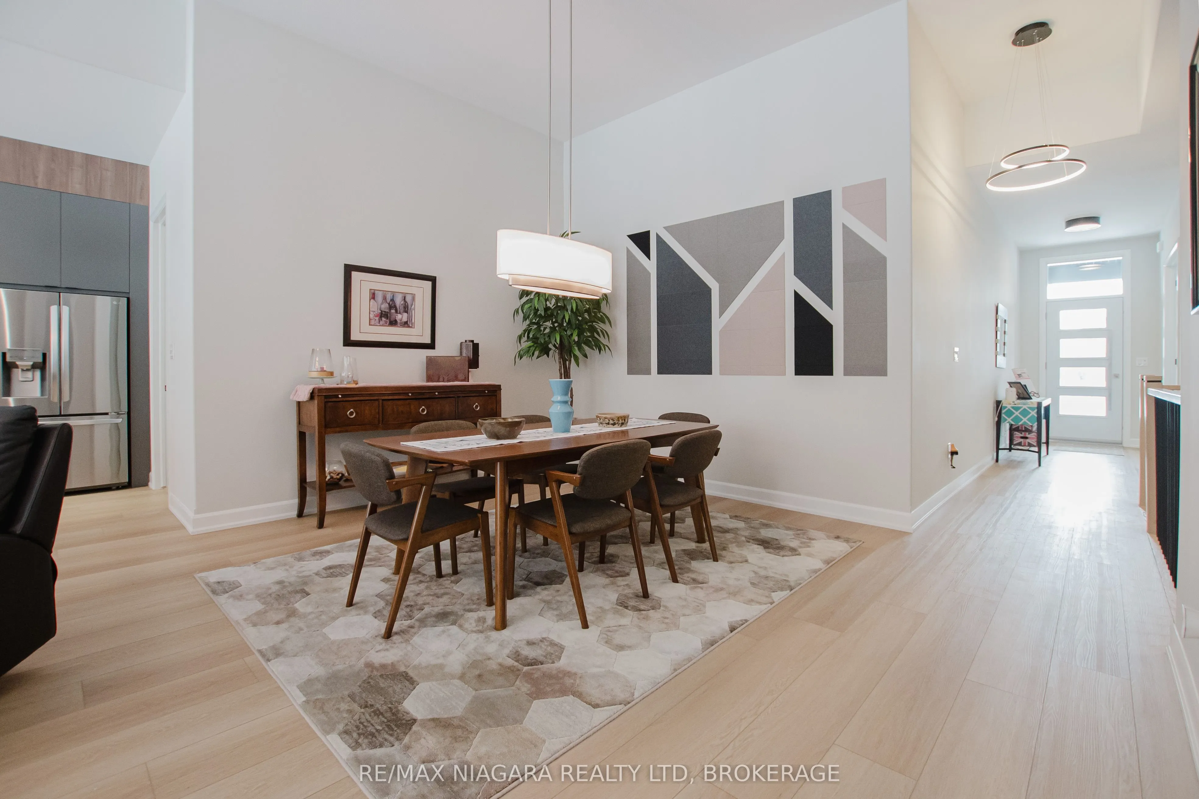 3376 Whispering Woods Trail