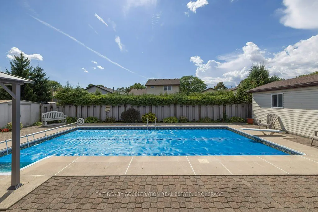 38 Thorncliffe Drive