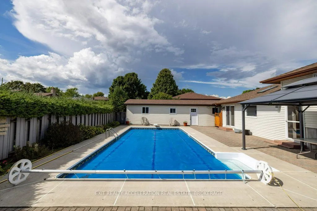 38 Thorncliffe Drive