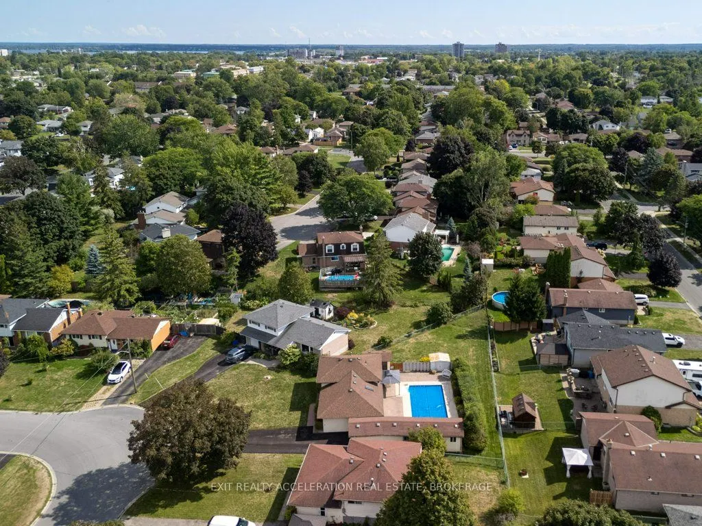 38 Thorncliffe Drive
