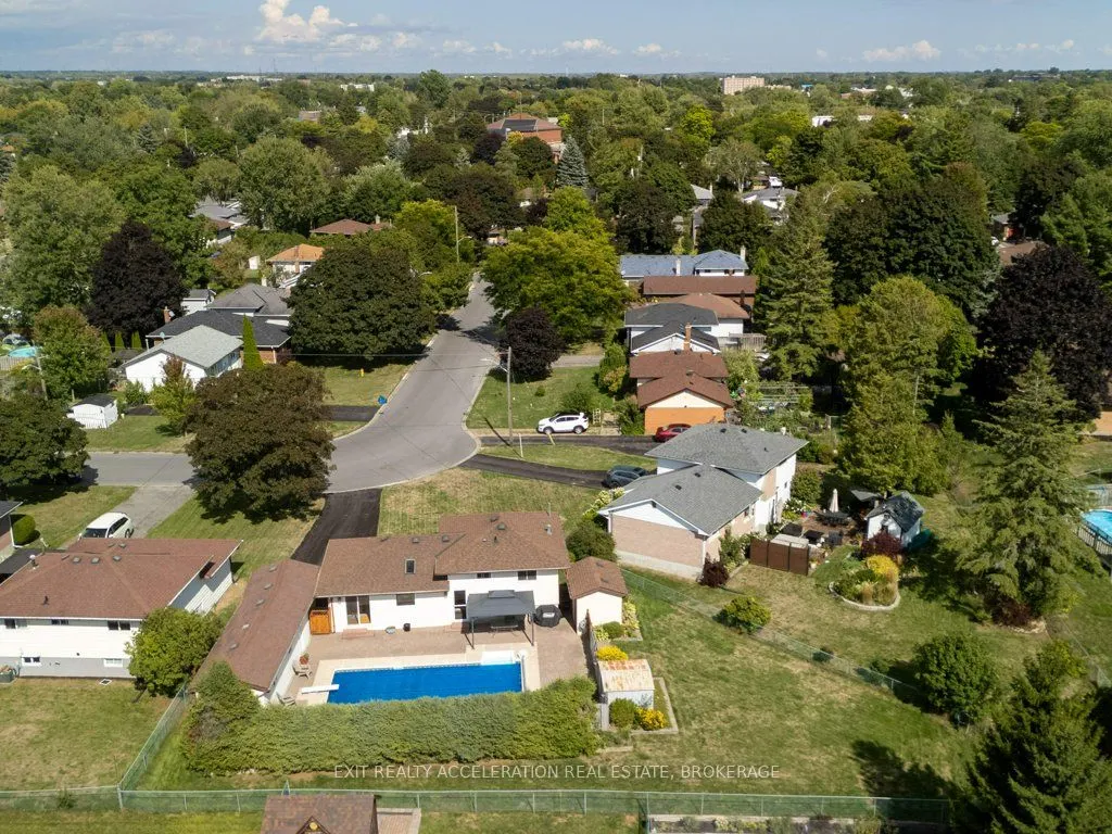 38 Thorncliffe Drive