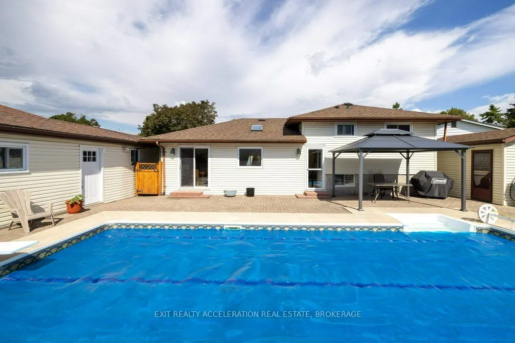 38 Thorncliffe Drive