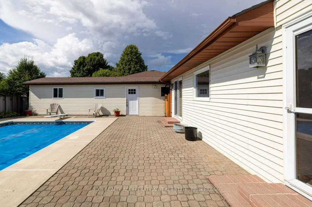 38 Thorncliffe Drive