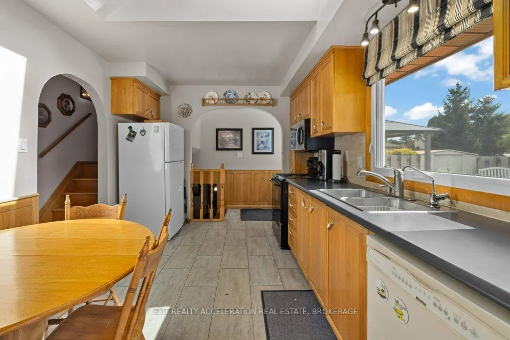 38 Thorncliffe Drive