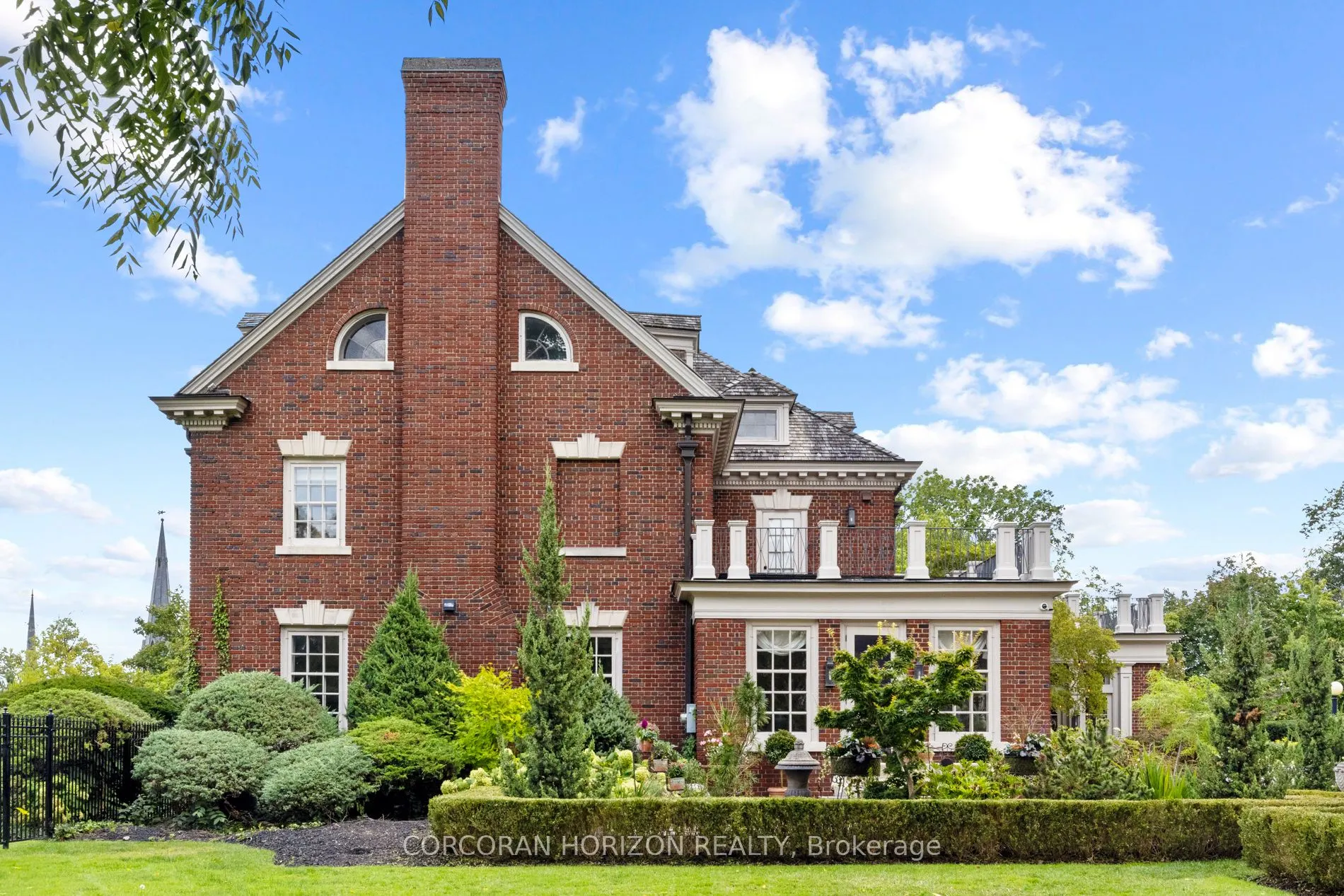 33 Salisbury Avenue