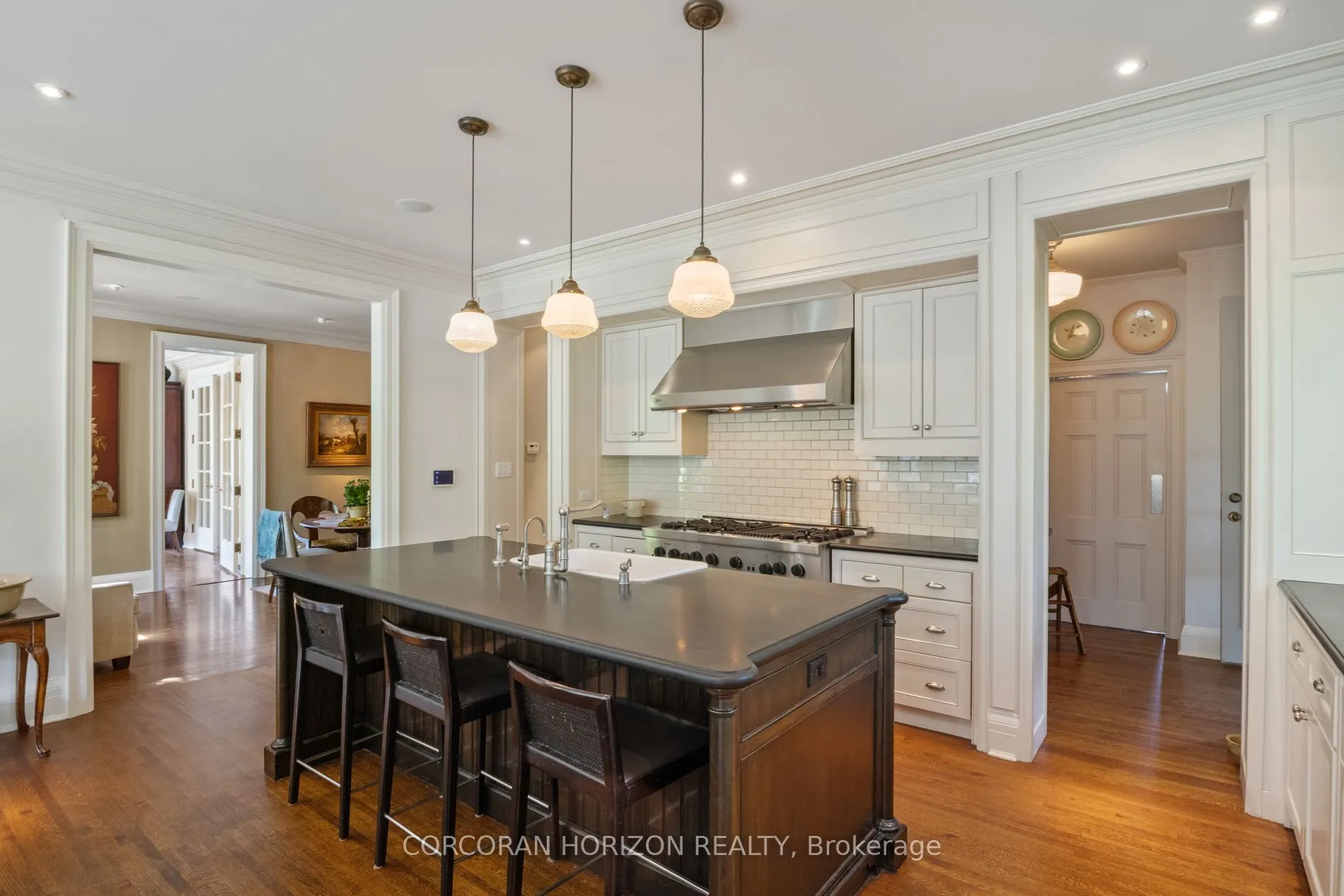 33 Salisbury Avenue
