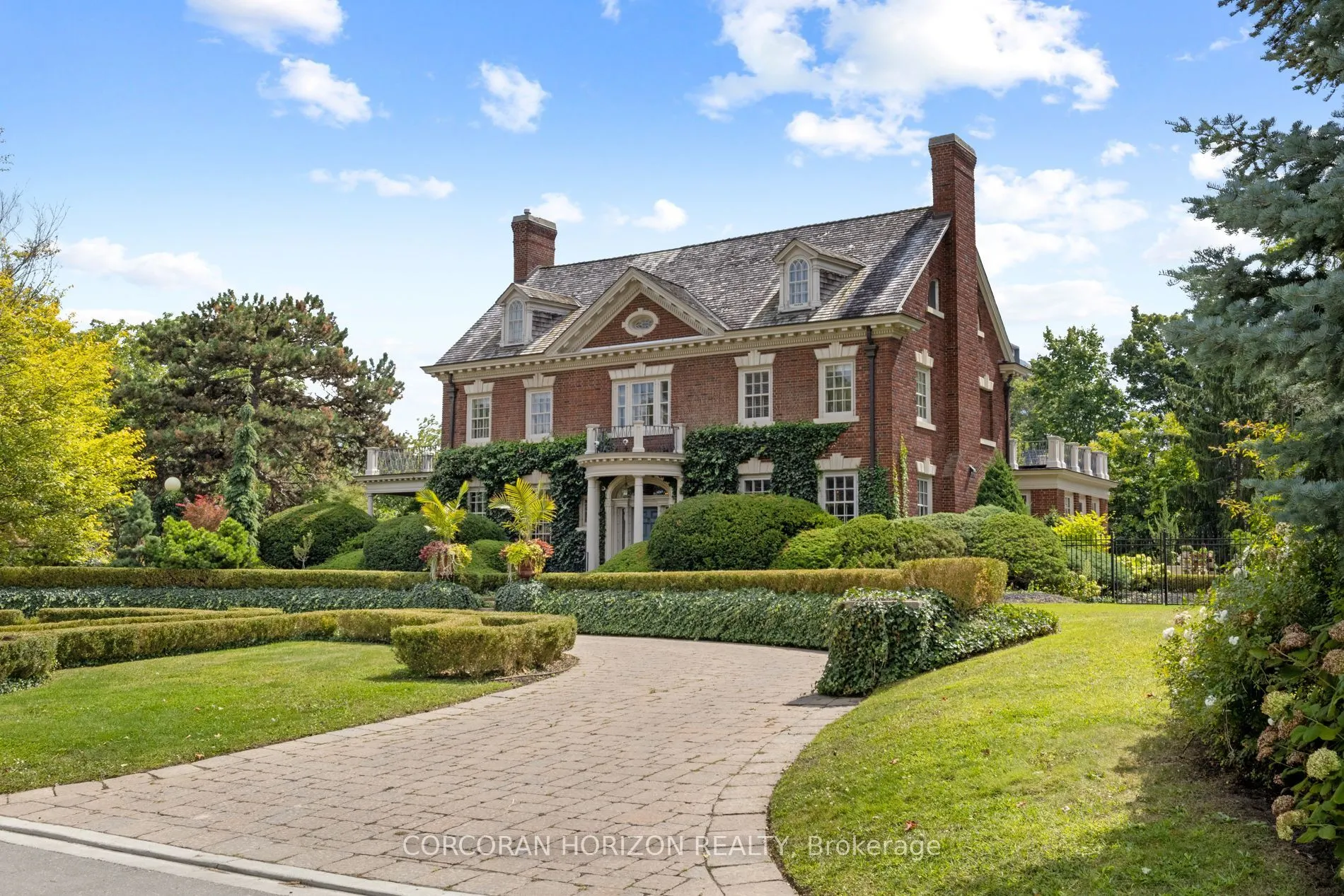 33 Salisbury Avenue
