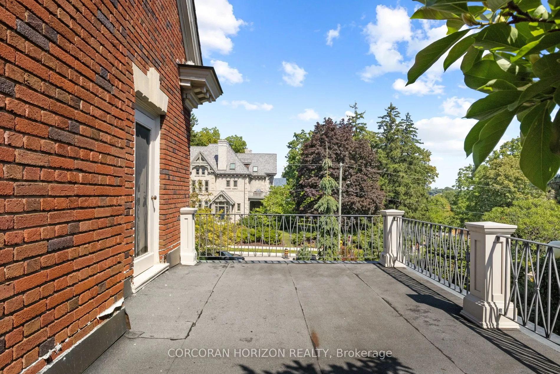 33 Salisbury Avenue