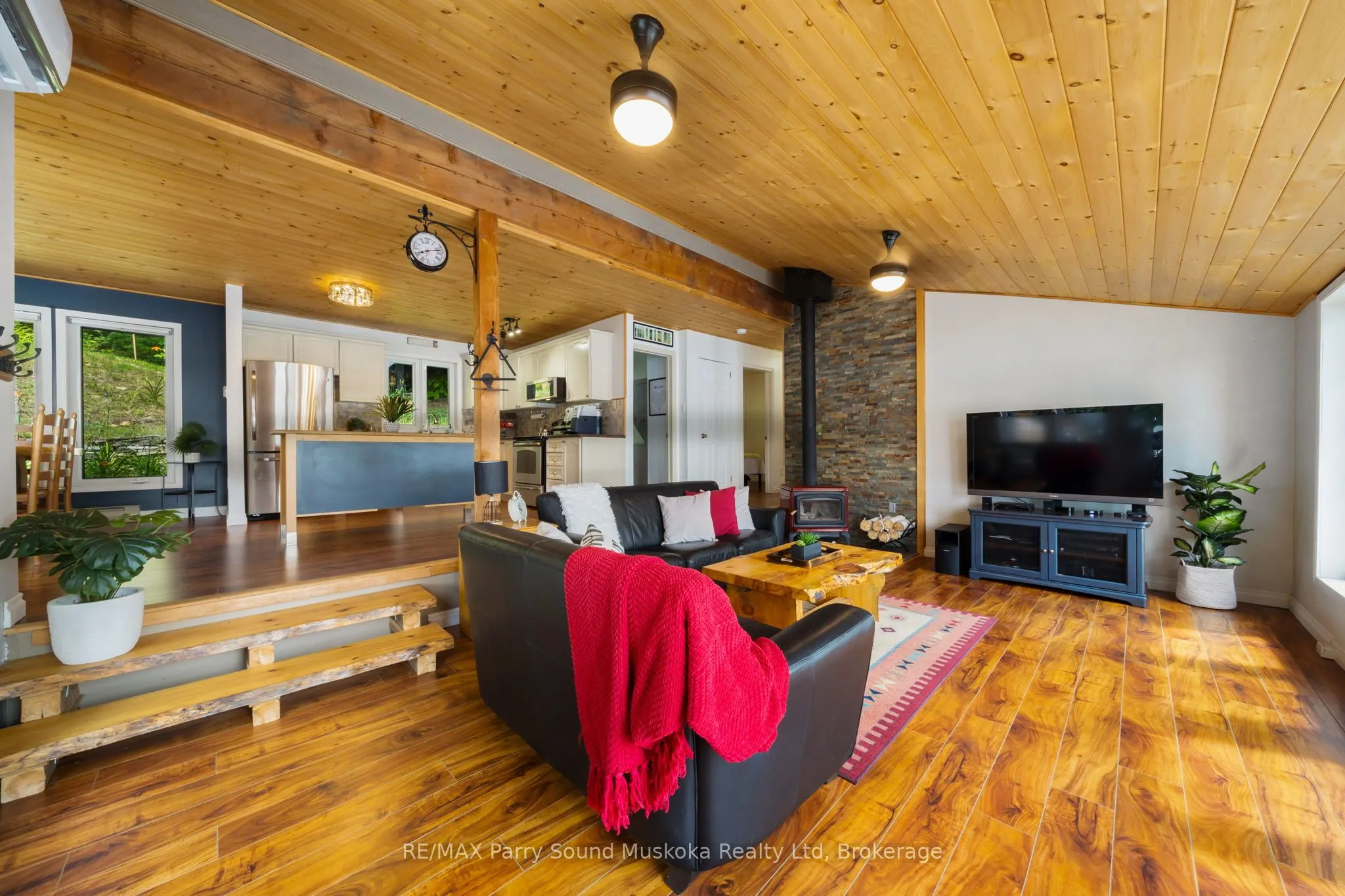 362 Healey Lake