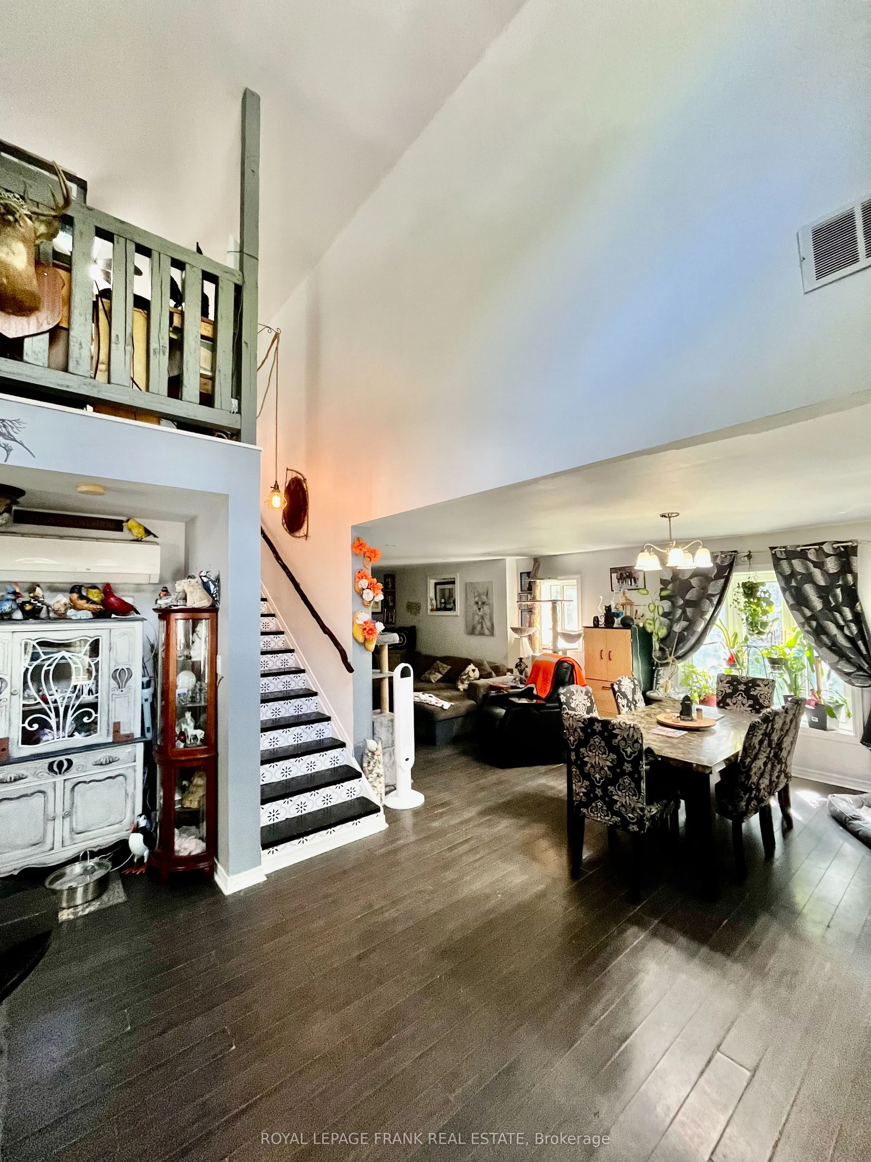 1630 Musclow Greenview Road