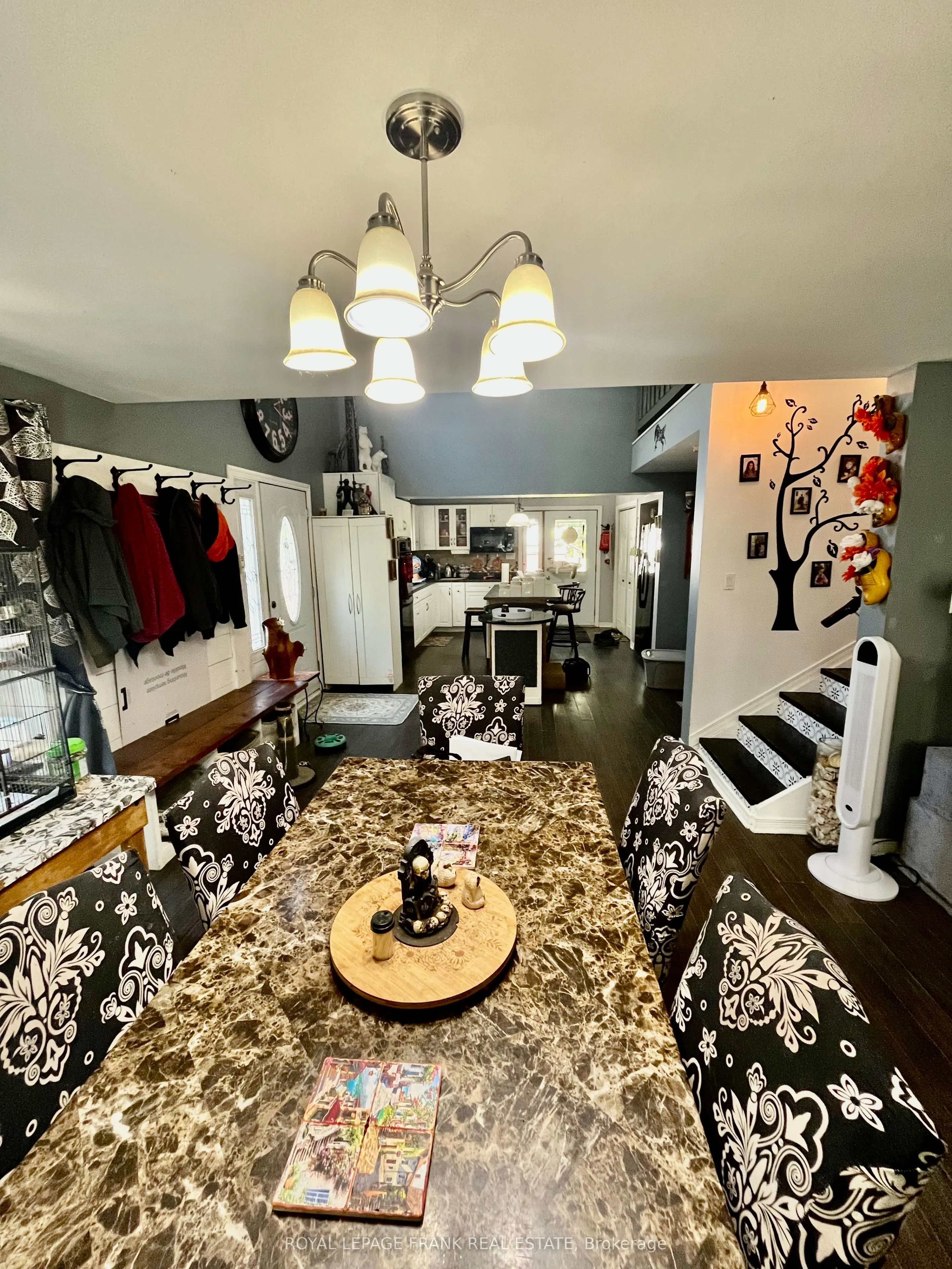 1630 Musclow Greenview Road