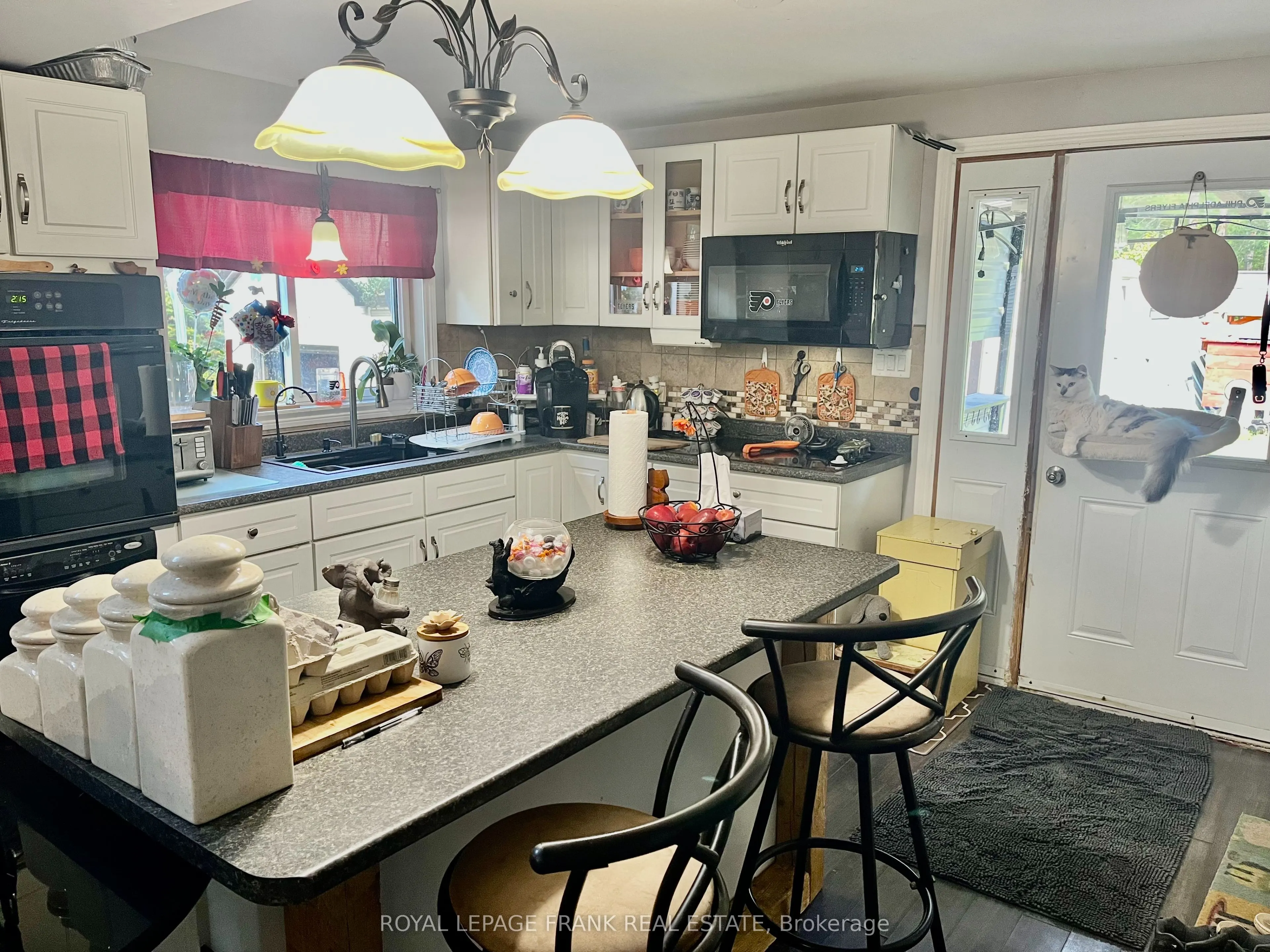 1630 Musclow Greenview Road