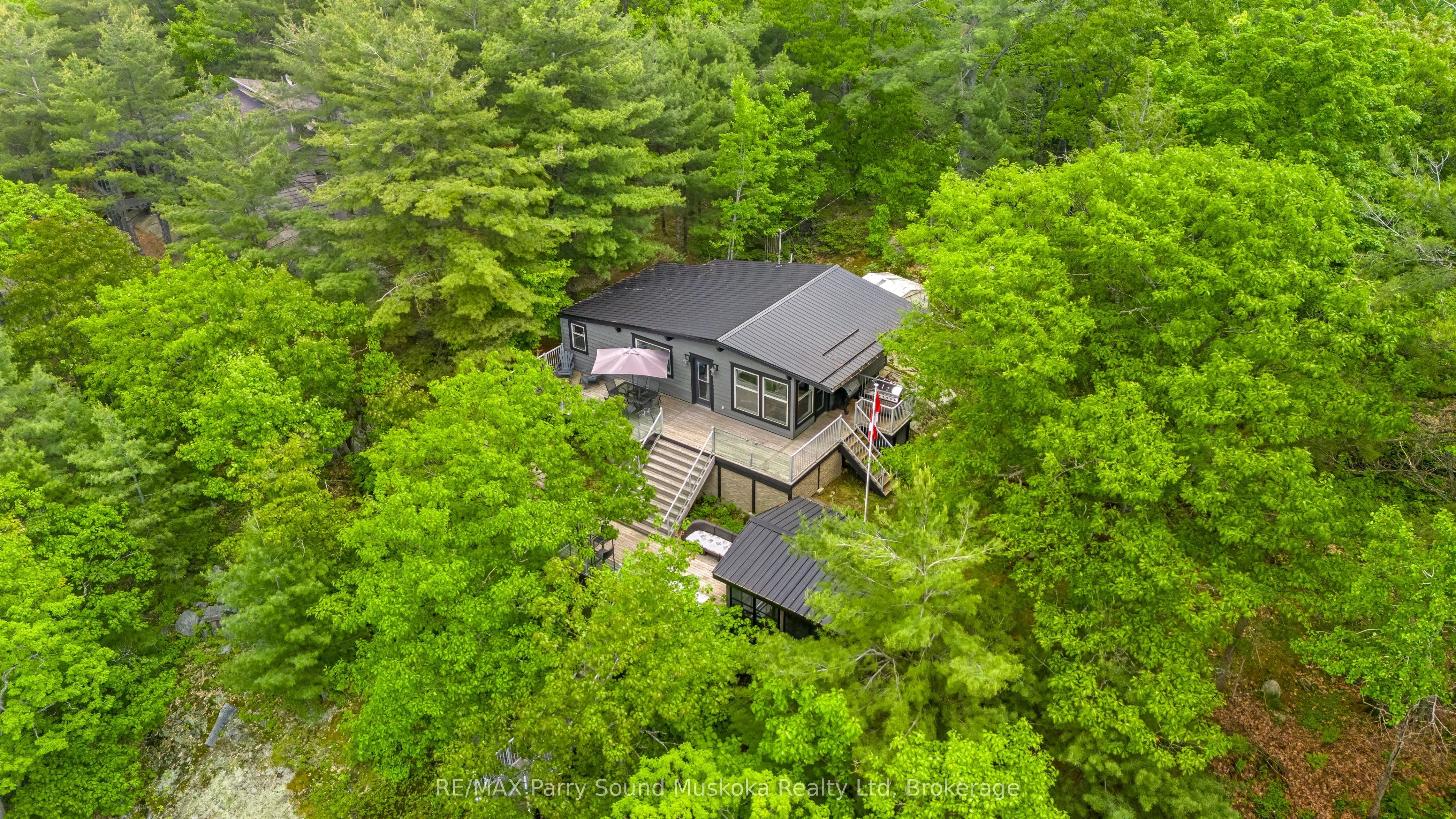 109 Healey Lake