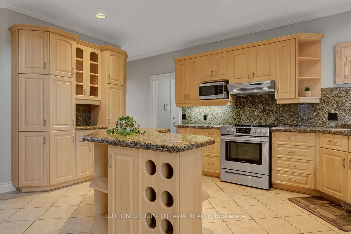 6472 Beausejour Drive S