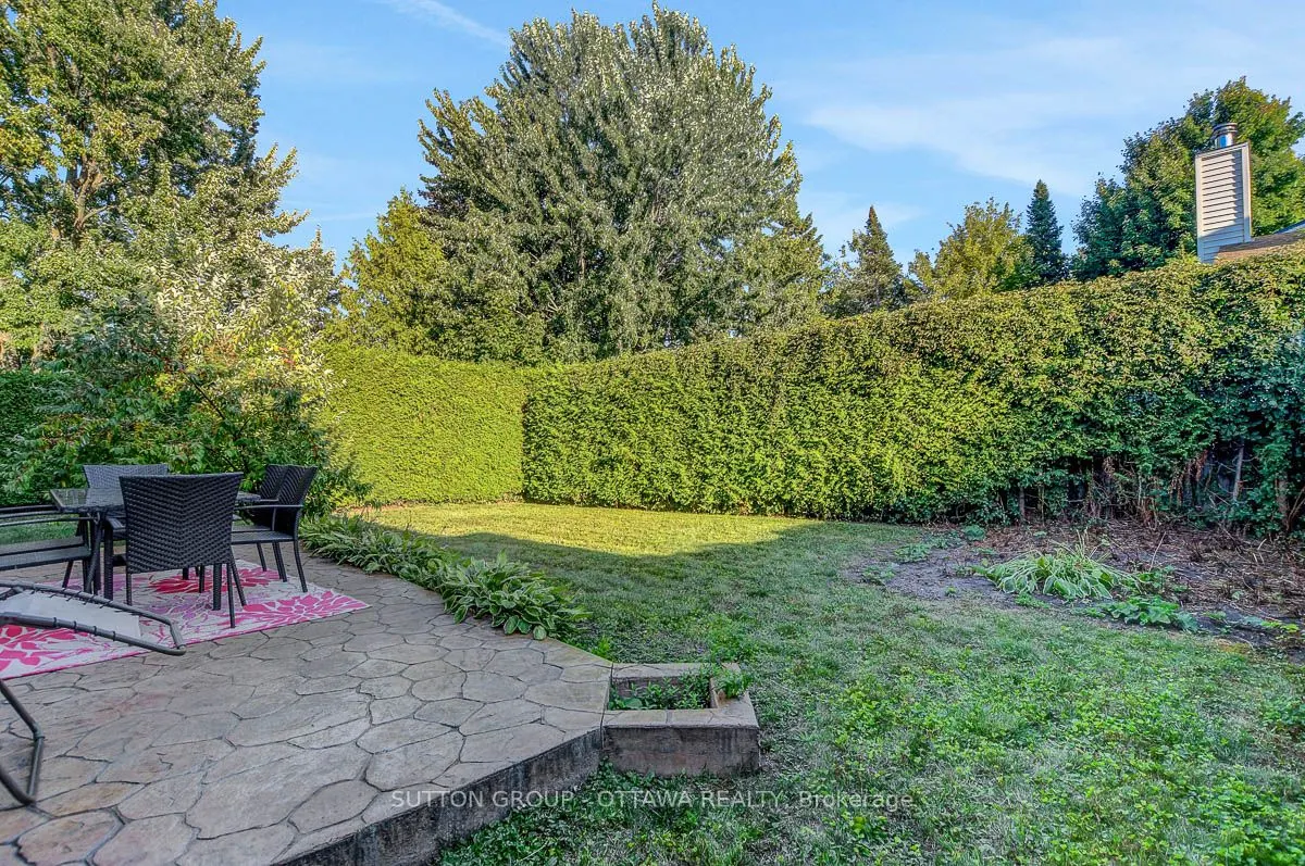 6472 Beausejour Drive S