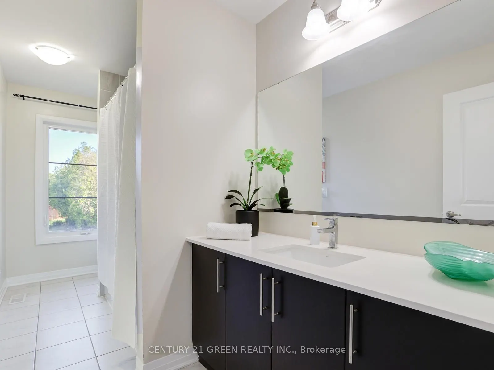 4 Slater Street