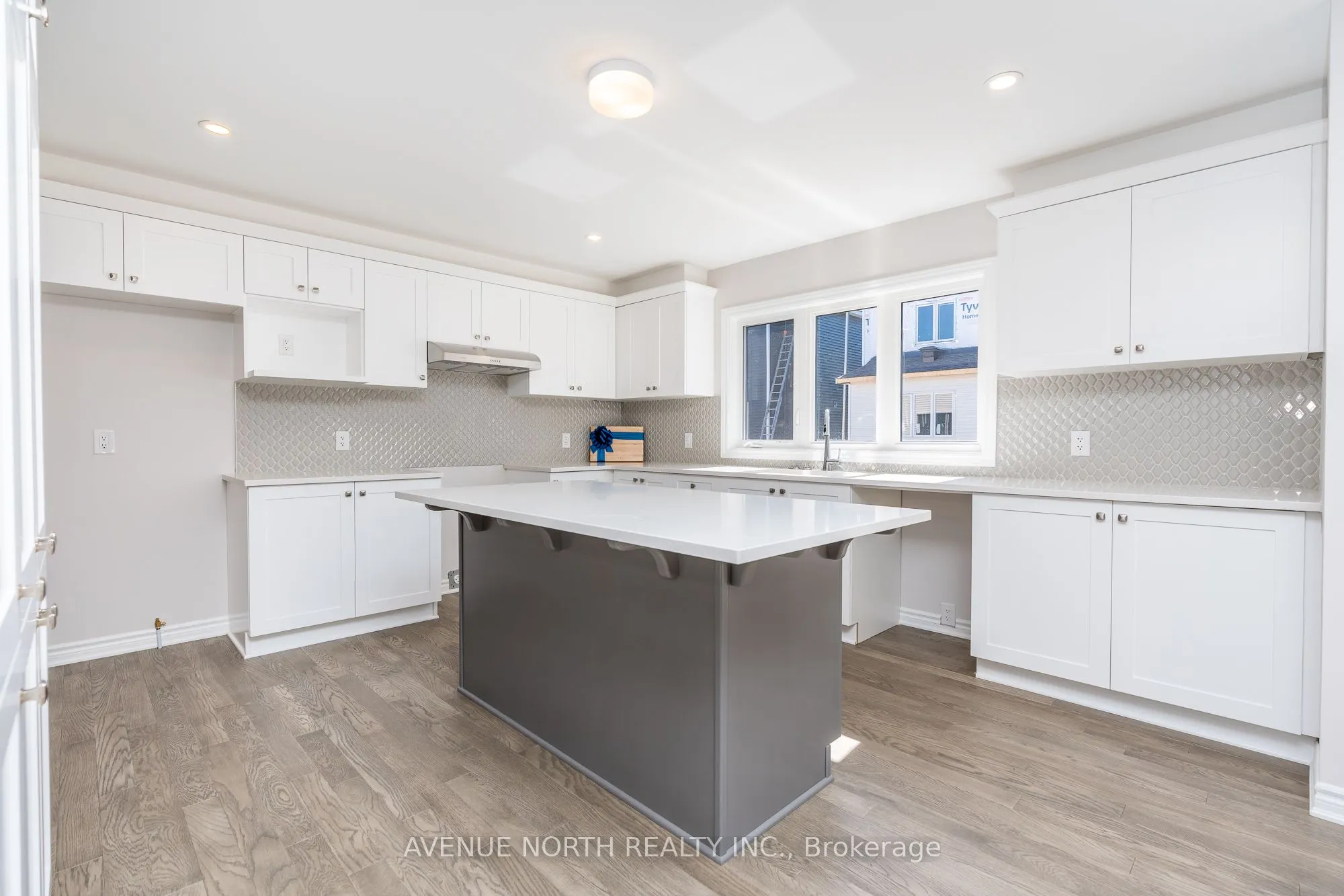 137 Unity Place