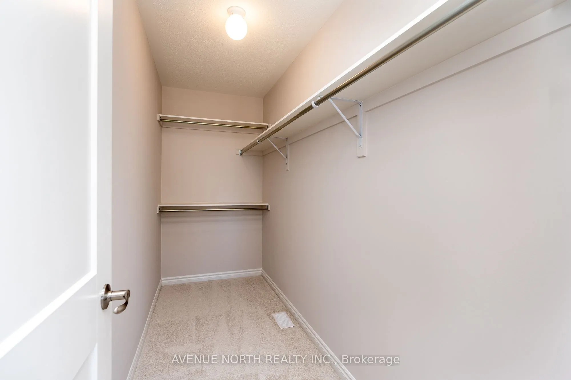 137 Unity Place