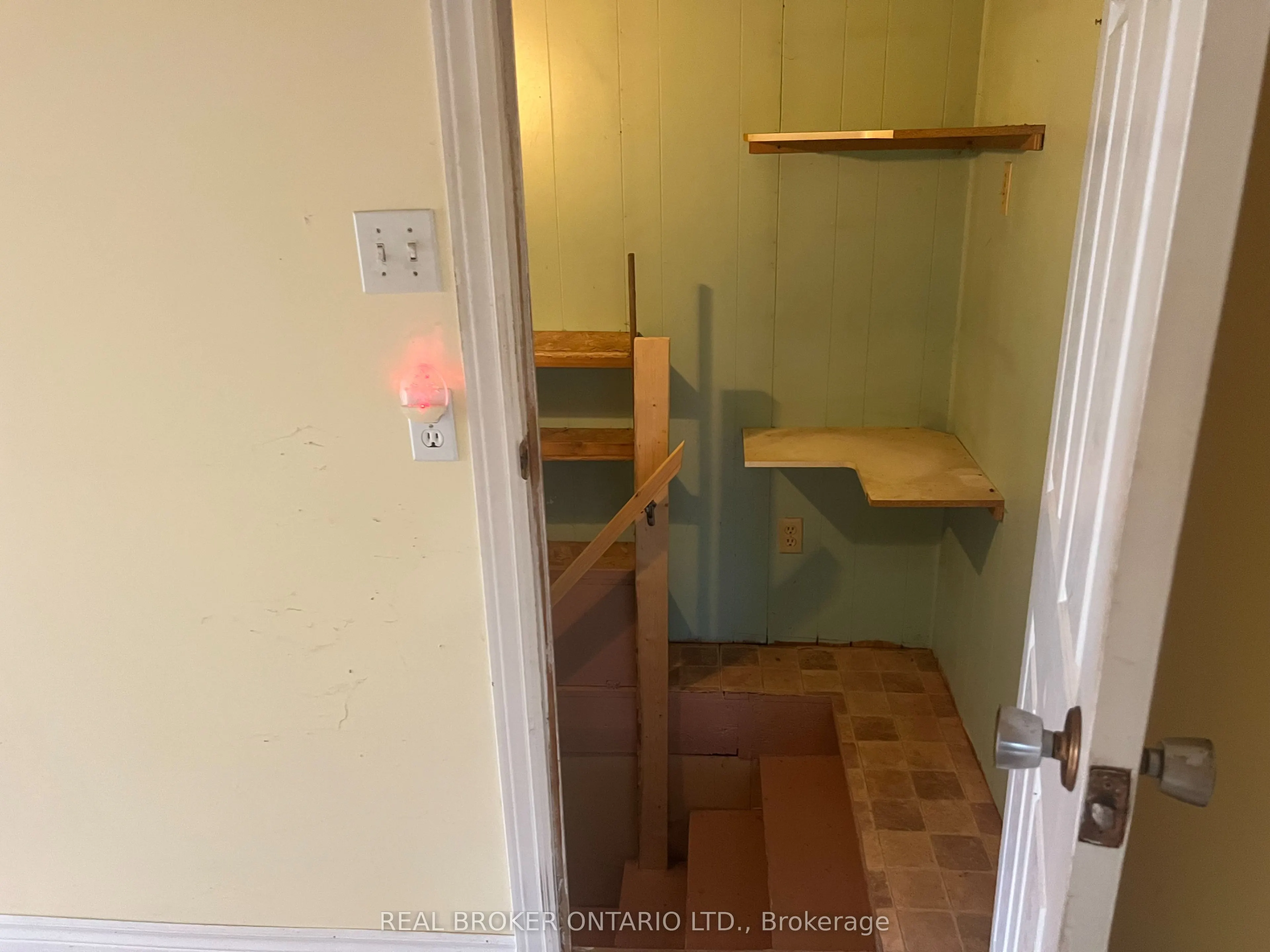 305 Concession Rd 1 Road
