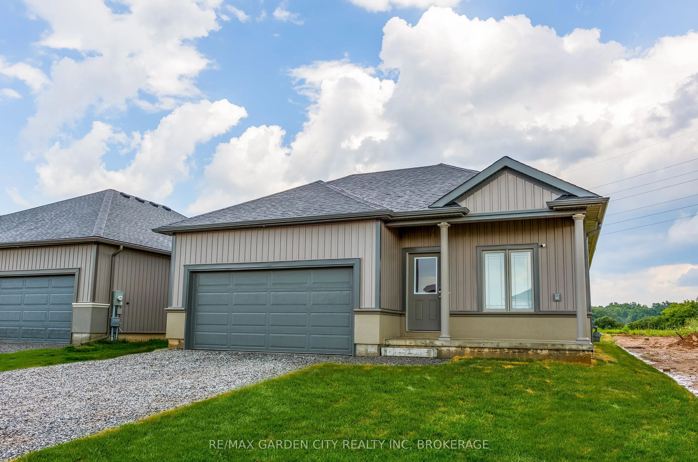 34 Bounty Avenue, #UPPER