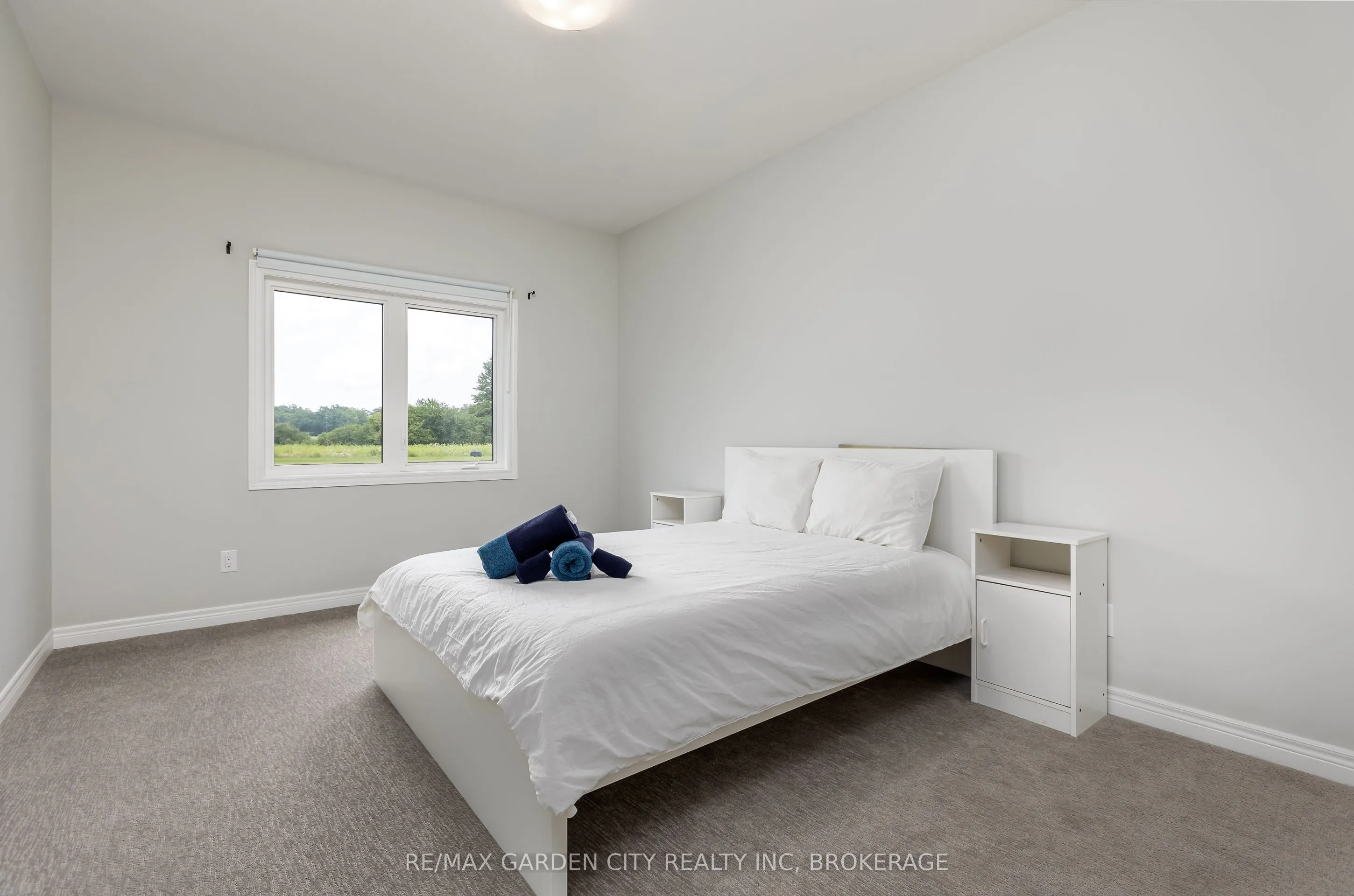 34 Bounty Avenue, #UPPER